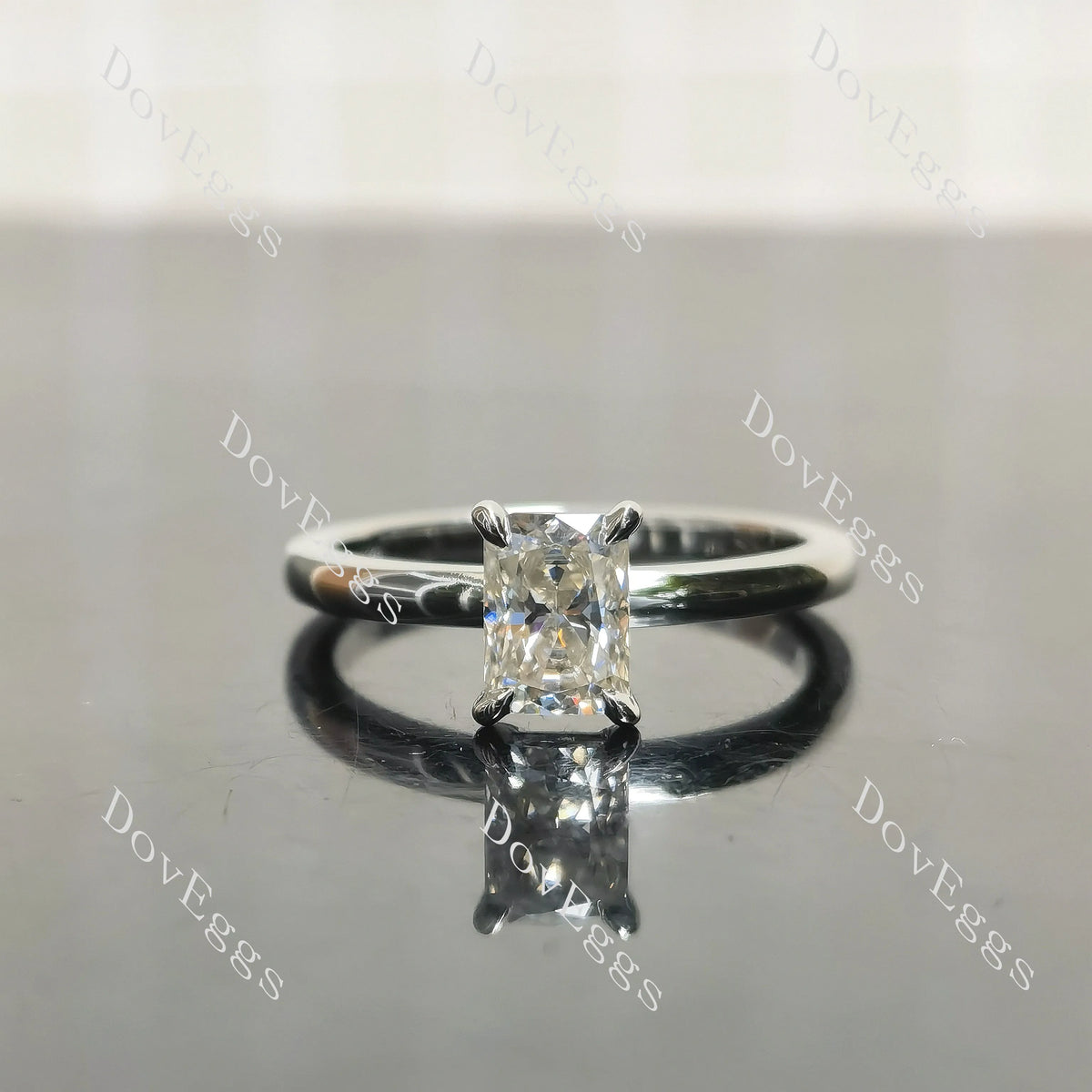 (size 5) Doveggs sterling silver 1ct Radiant moissanite engagement ring