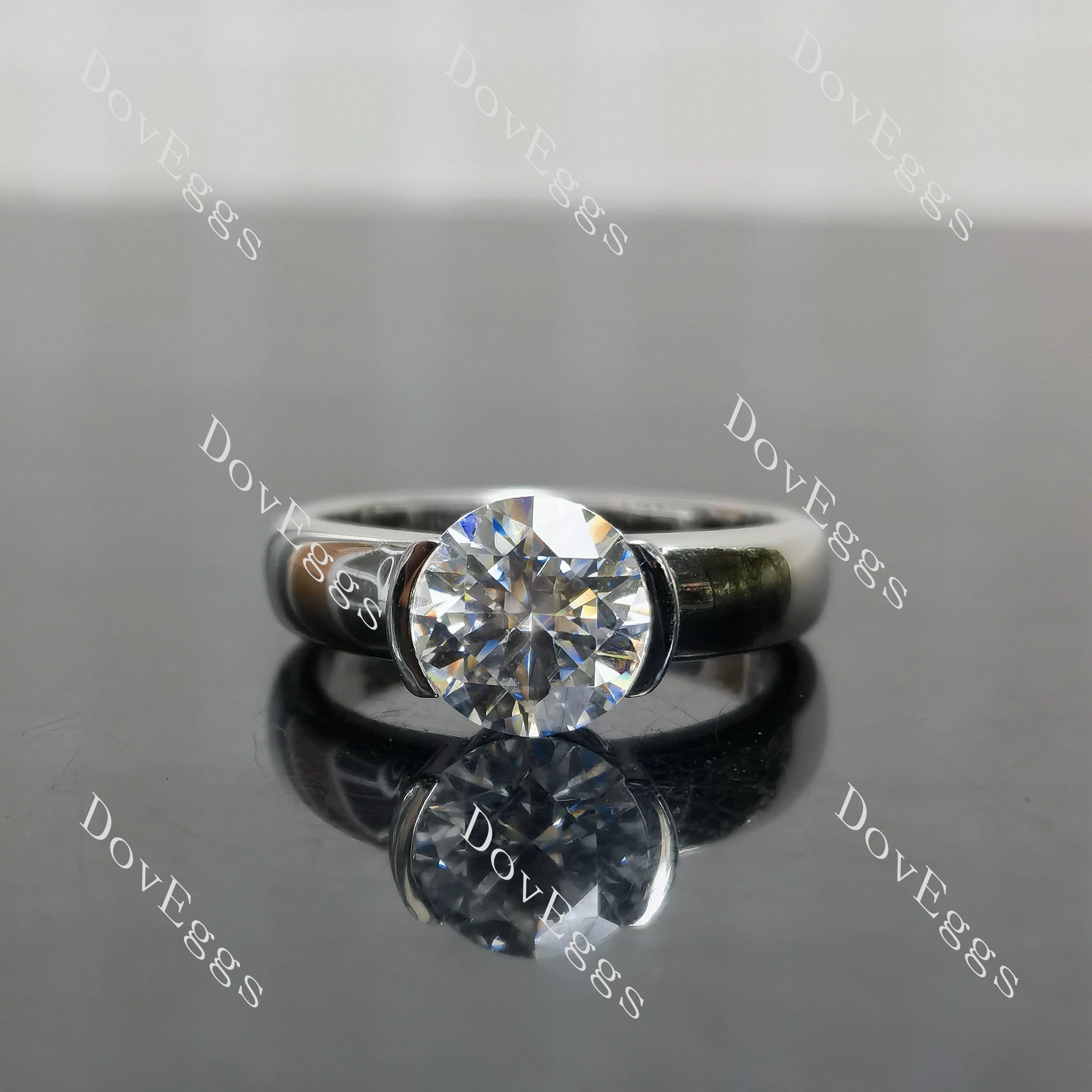 (size 6)Doveggs sterling silver 2ct Round moissanite engagement ring