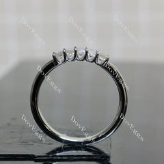 (size 8) Doveggs sterling silver 0.6cttw emerald wedding band