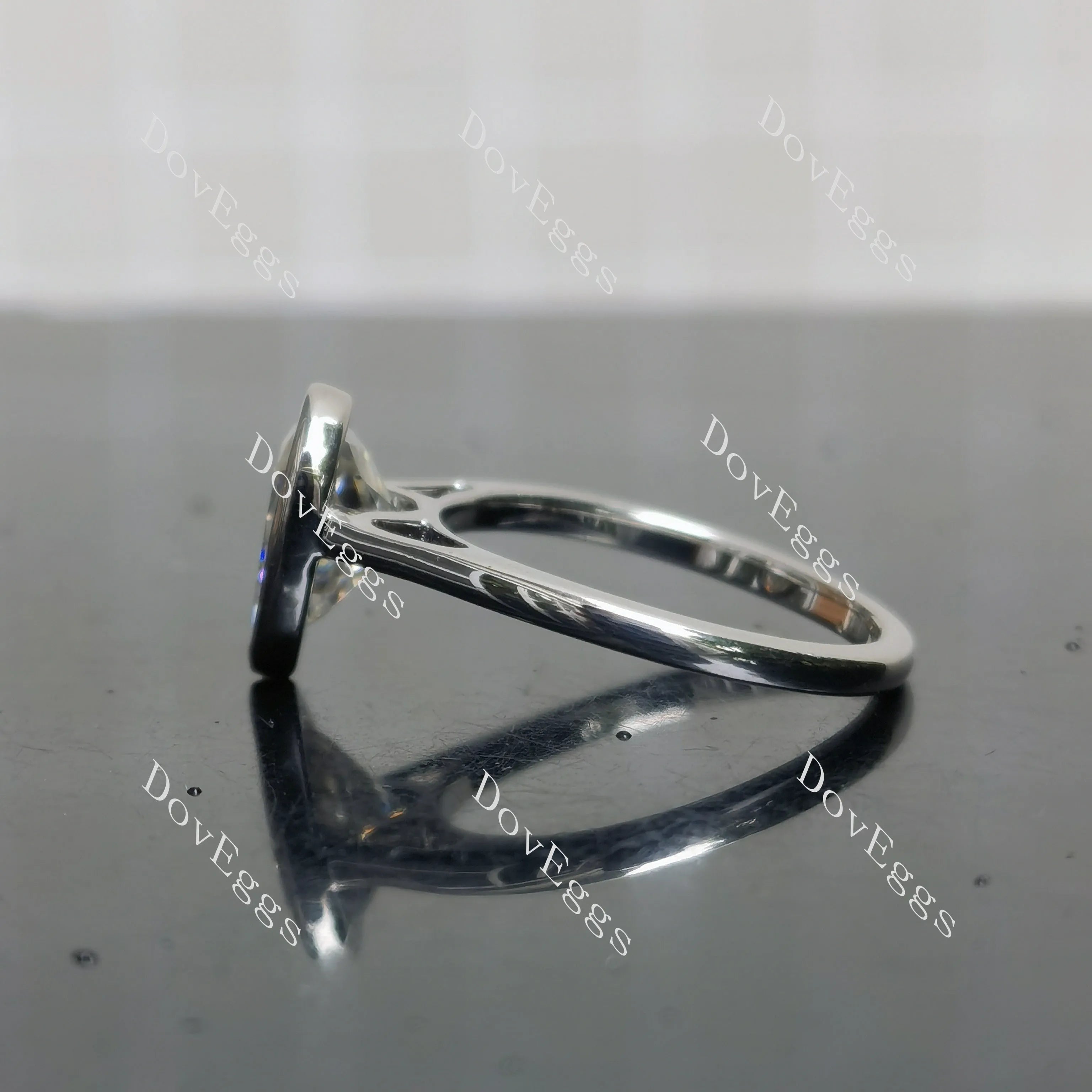 (size 7.5) Doveggs sterling silver 3ct pear moissanite engagement ring