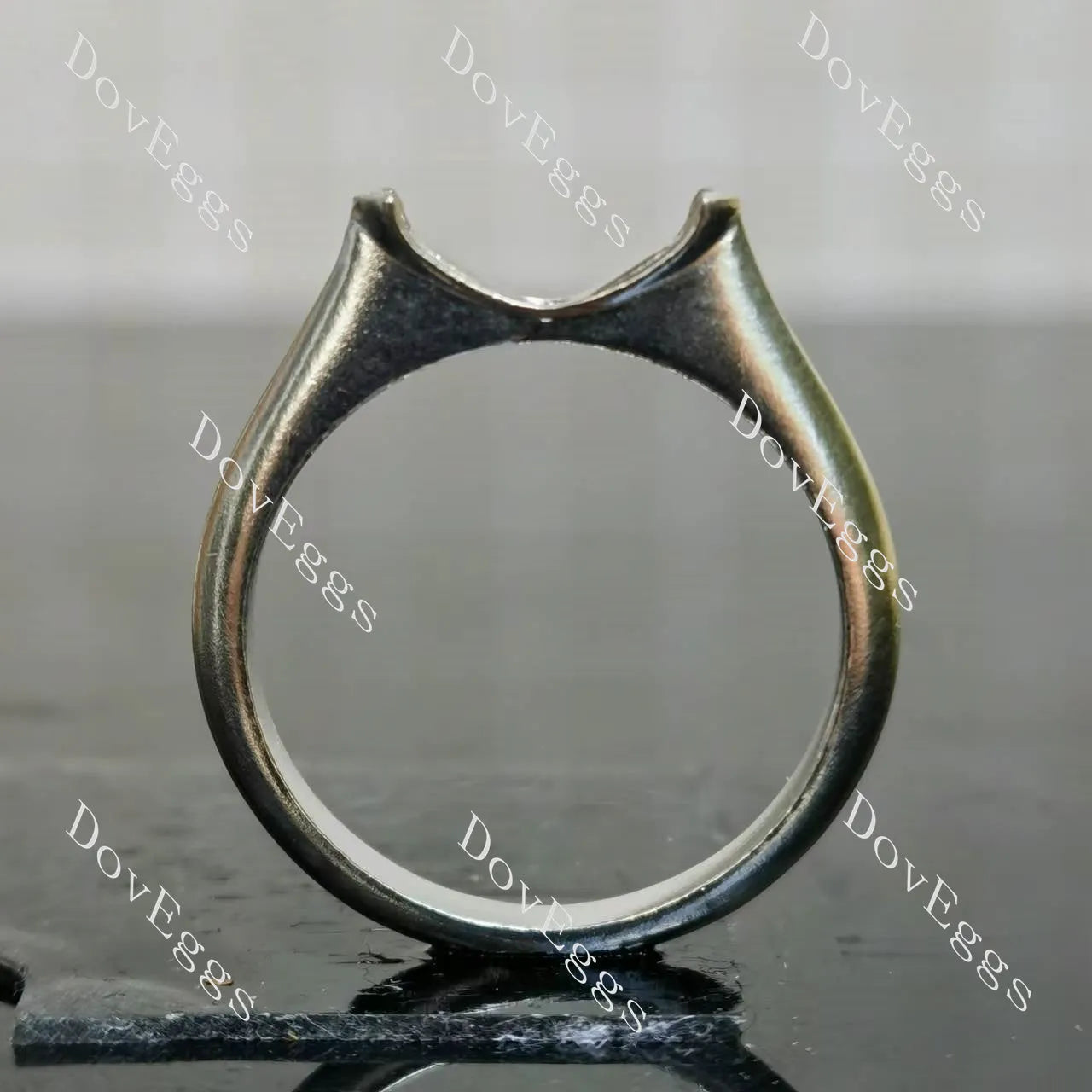 Doveggs solitaire engagement ring only semi-mount only(Exclusively to DovEggs Stones)