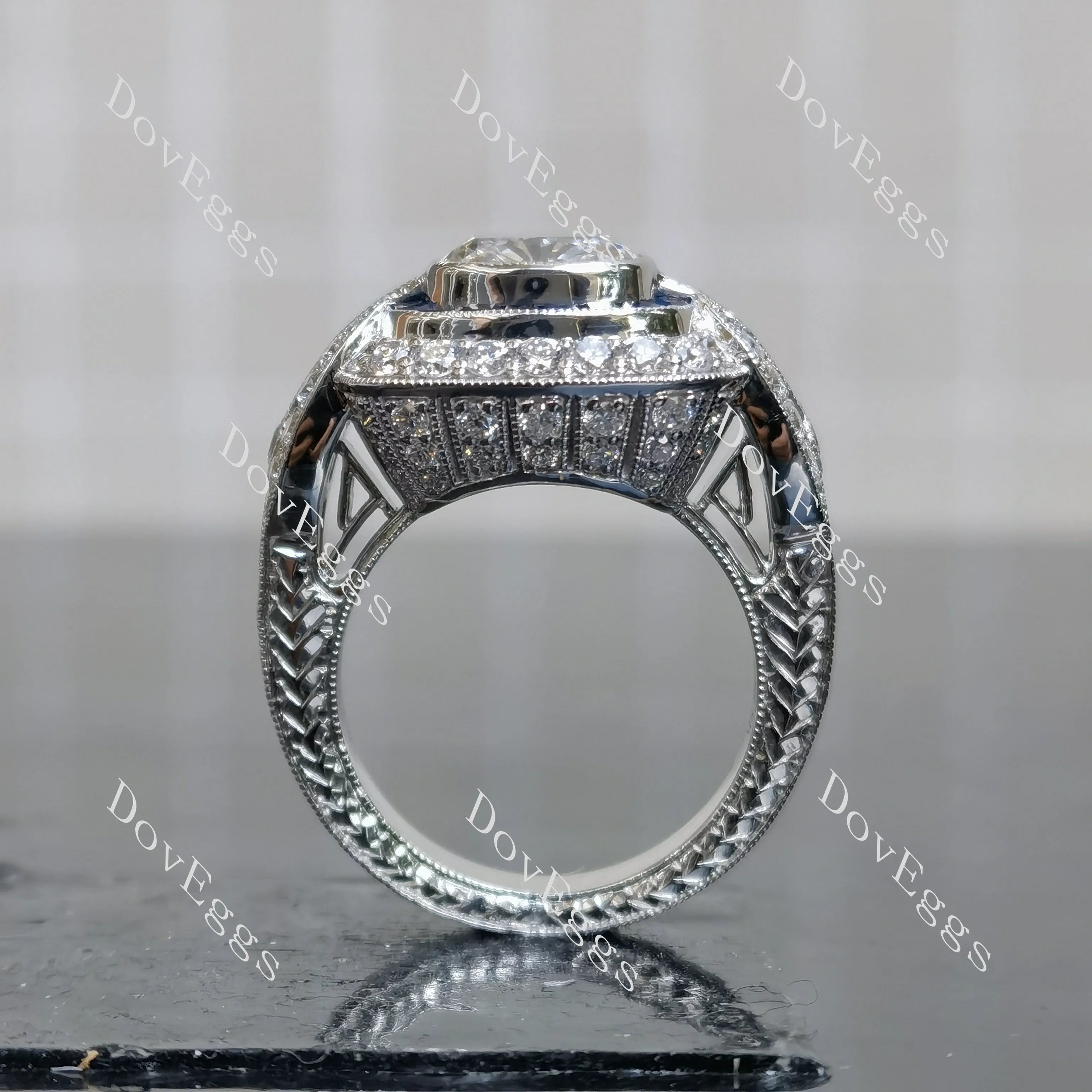 Doveggs Cushion Bezel Halo Vintage Lab Grown Diamond Engagement Ring