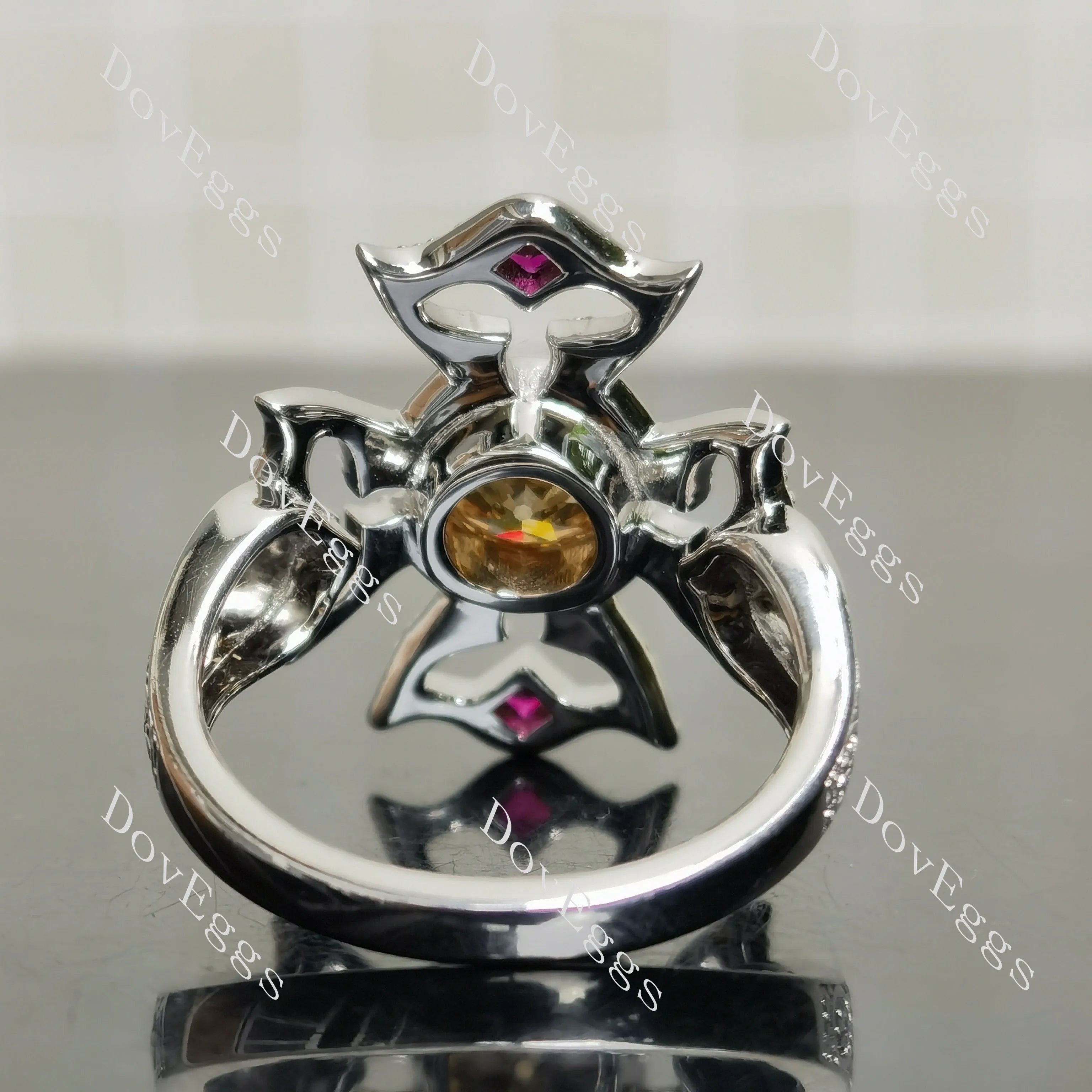 (size 5) Doveggs sterling silver 2ct Round champagne moissanite engagement ring