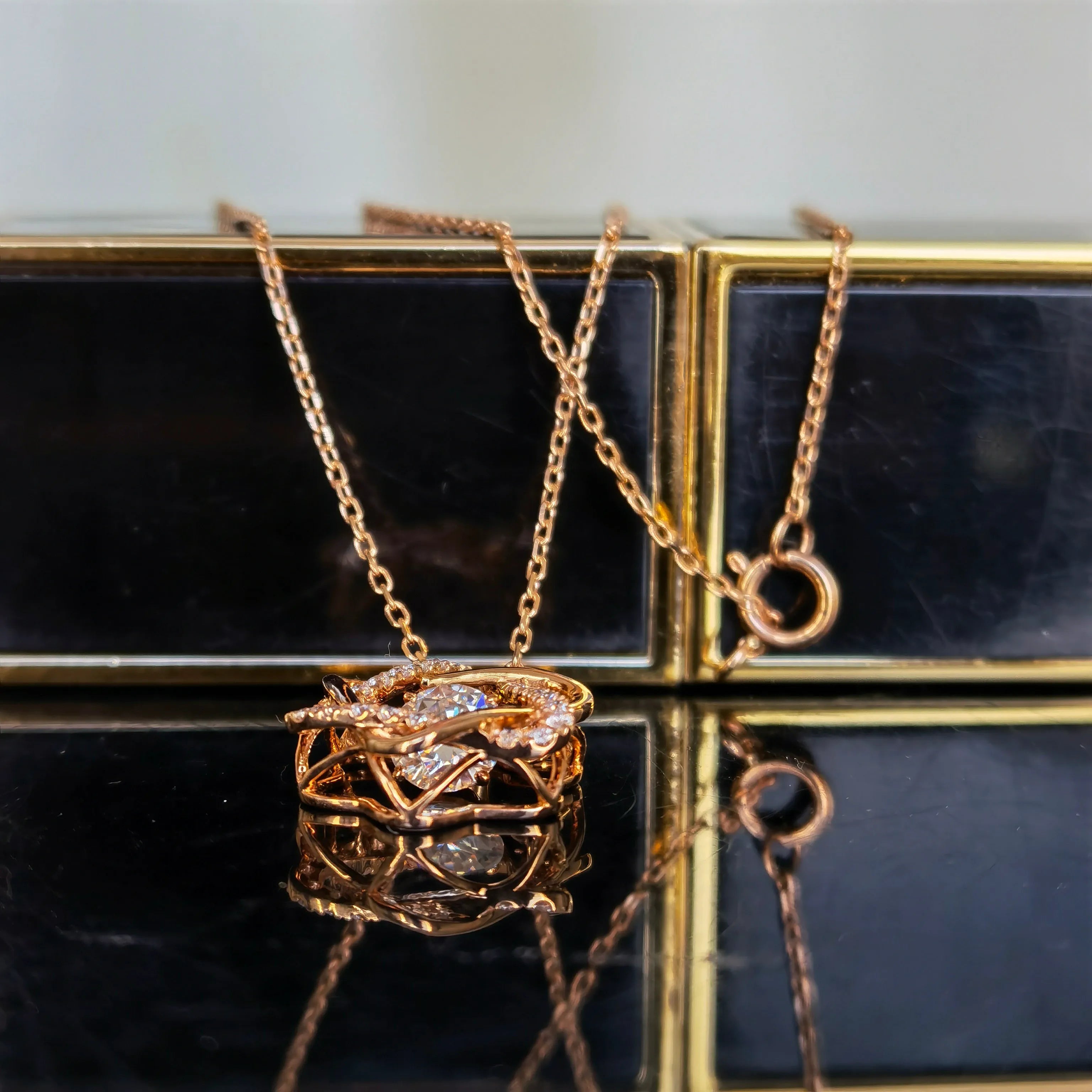 Doveggs premade 18k rose gold 0.5ct moissanite pendant necklace (pendant only)