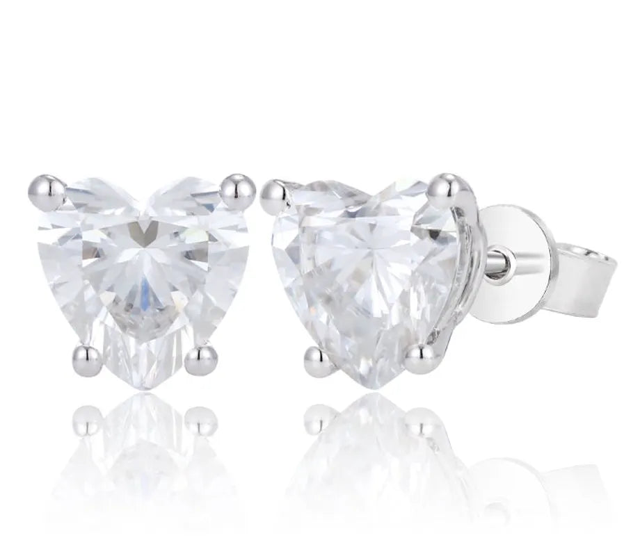 Doveggs heart shape moissanite stud earring for women