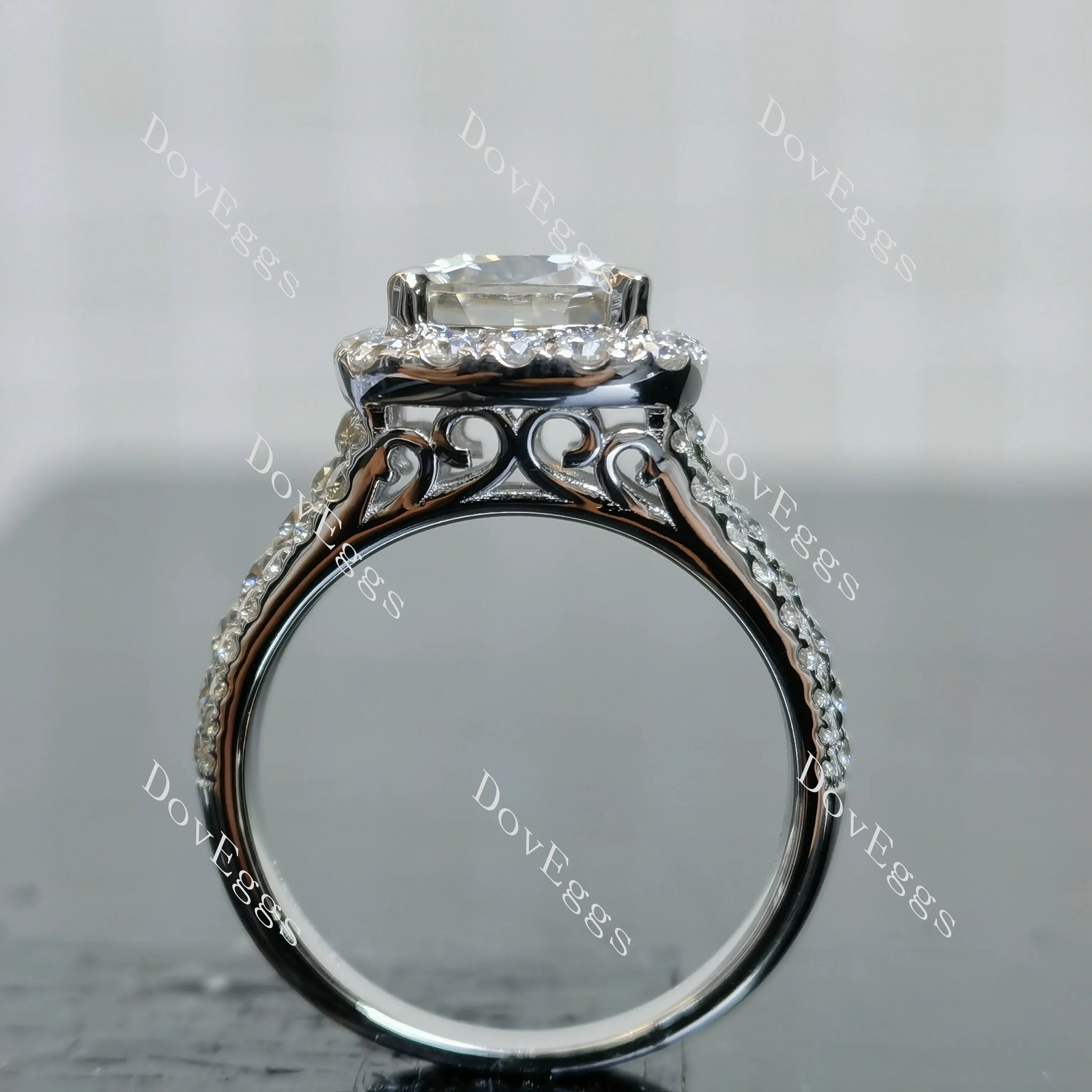 (size 7.75-8) Doveggs sterling silver 3ct cushion moissanite engagement ring