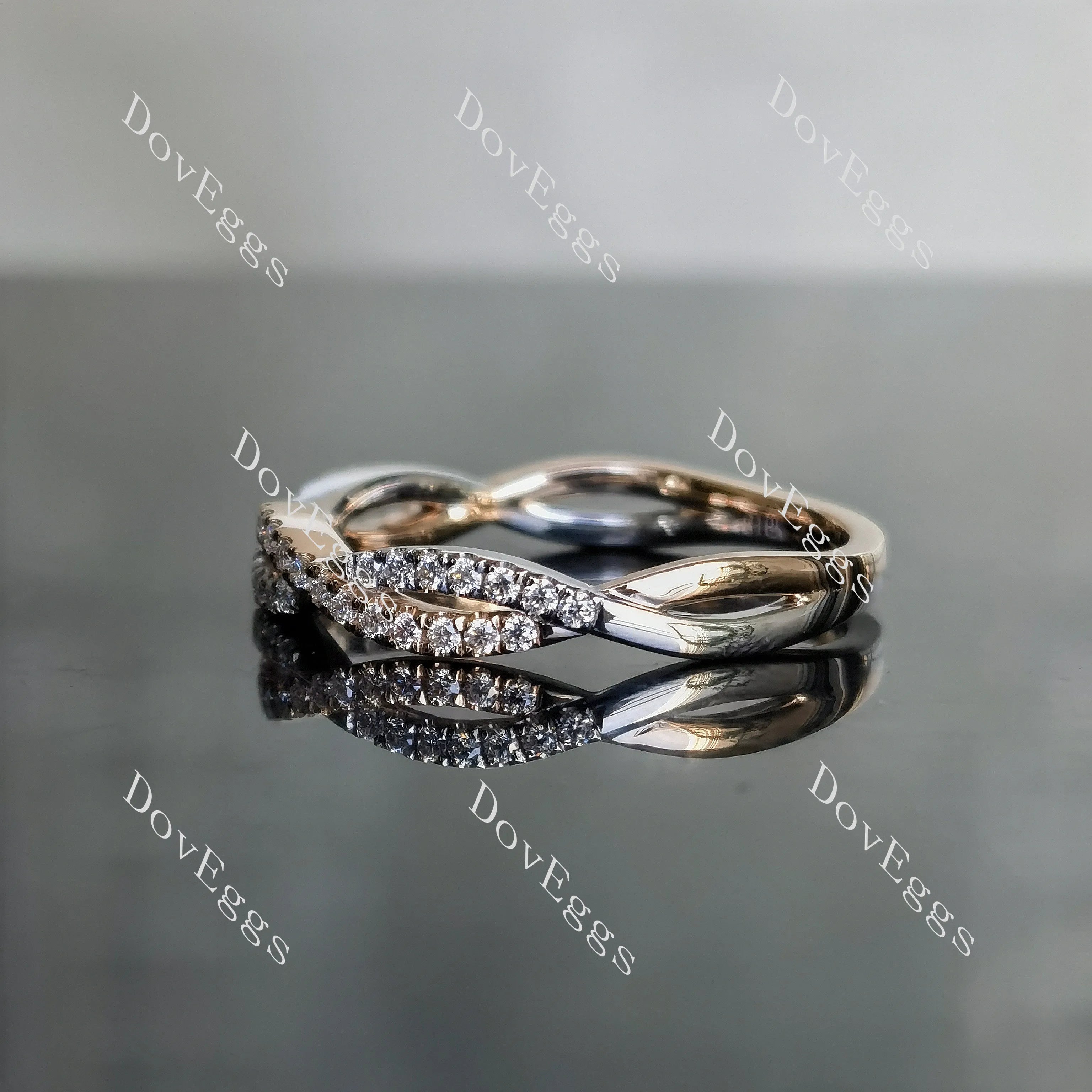 Doveggs round curved moissanite/lab grown diamond wedding band-2.0mm band width