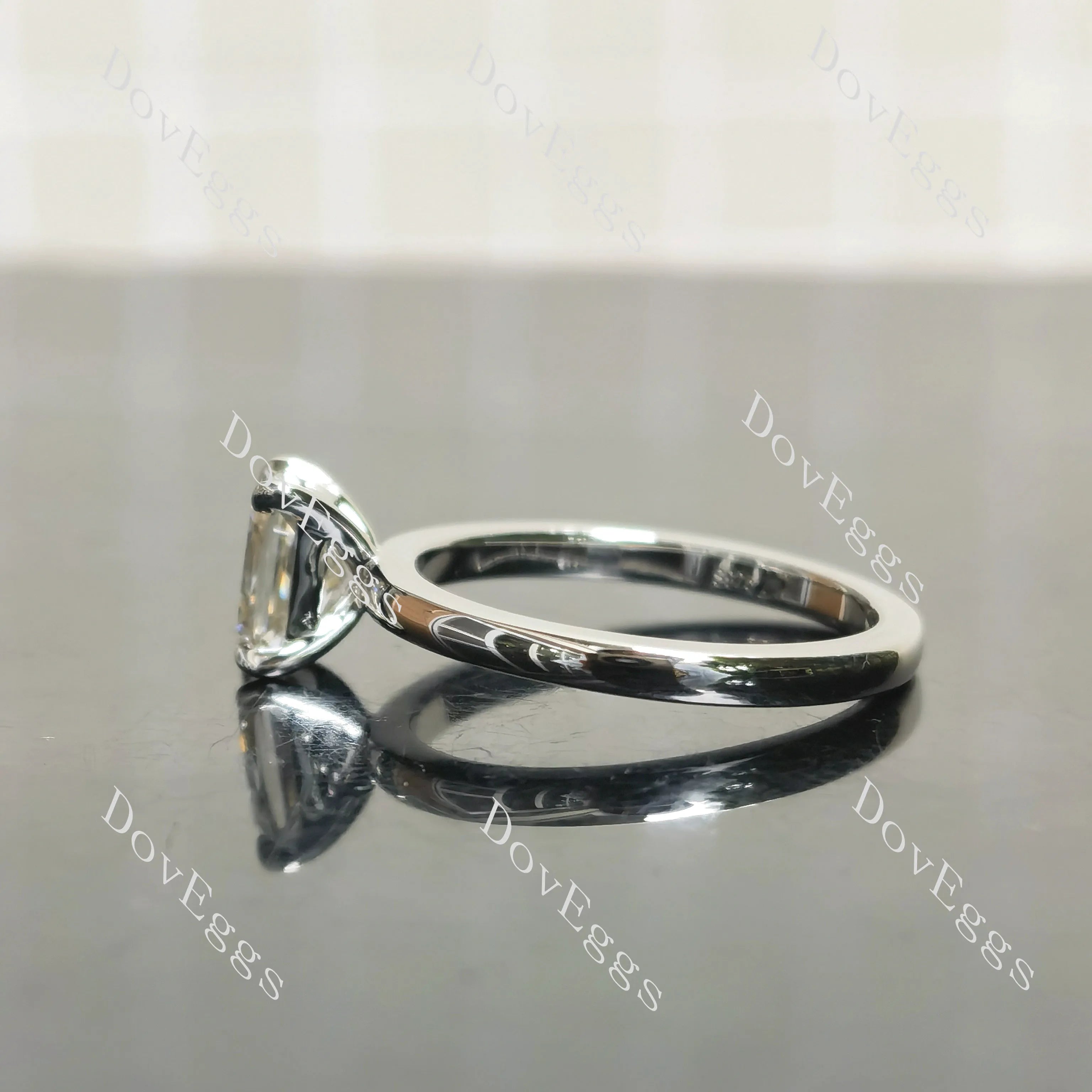 (size 5) Doveggs sterling silver 1ct Radiant moissanite engagement ring