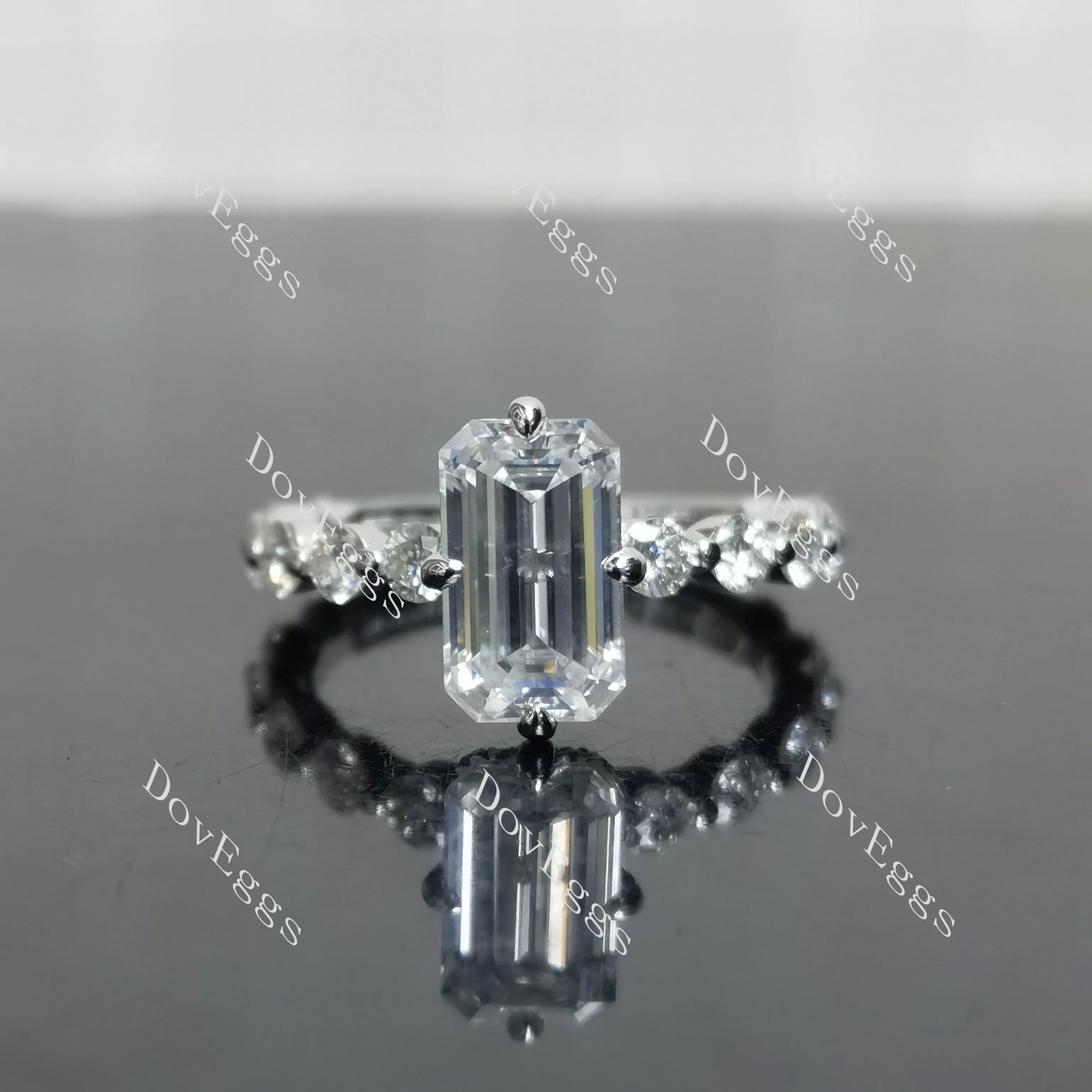 (size 6.5) Doveggs sterling silver 3ct elongated emerald moissanite engagement ring