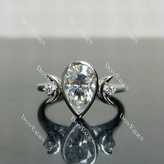 (size 8) Doveggs sterling silver 4ct pear moissanite engagement ring
