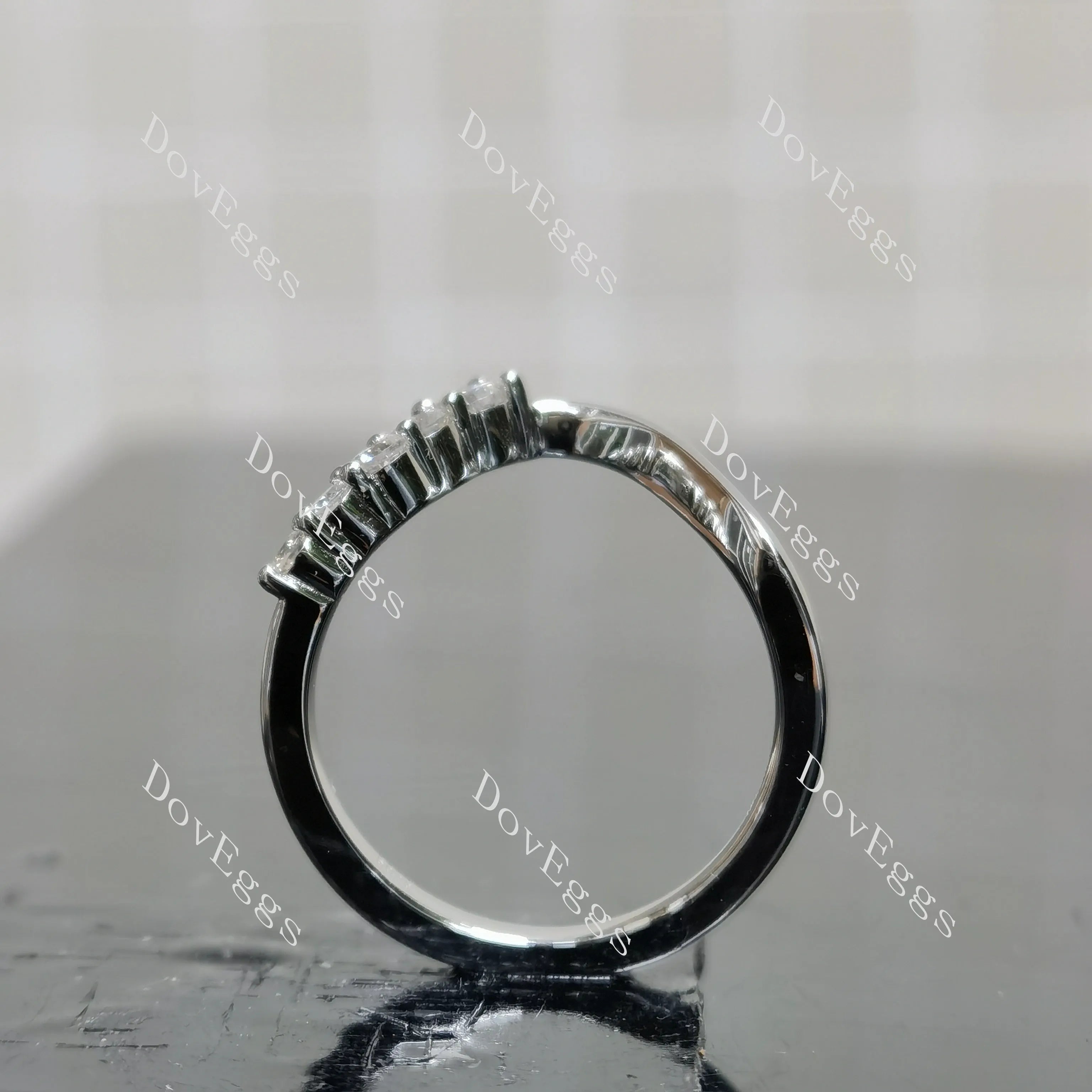 (size 5.75) Doveggs round moissanite wedding band