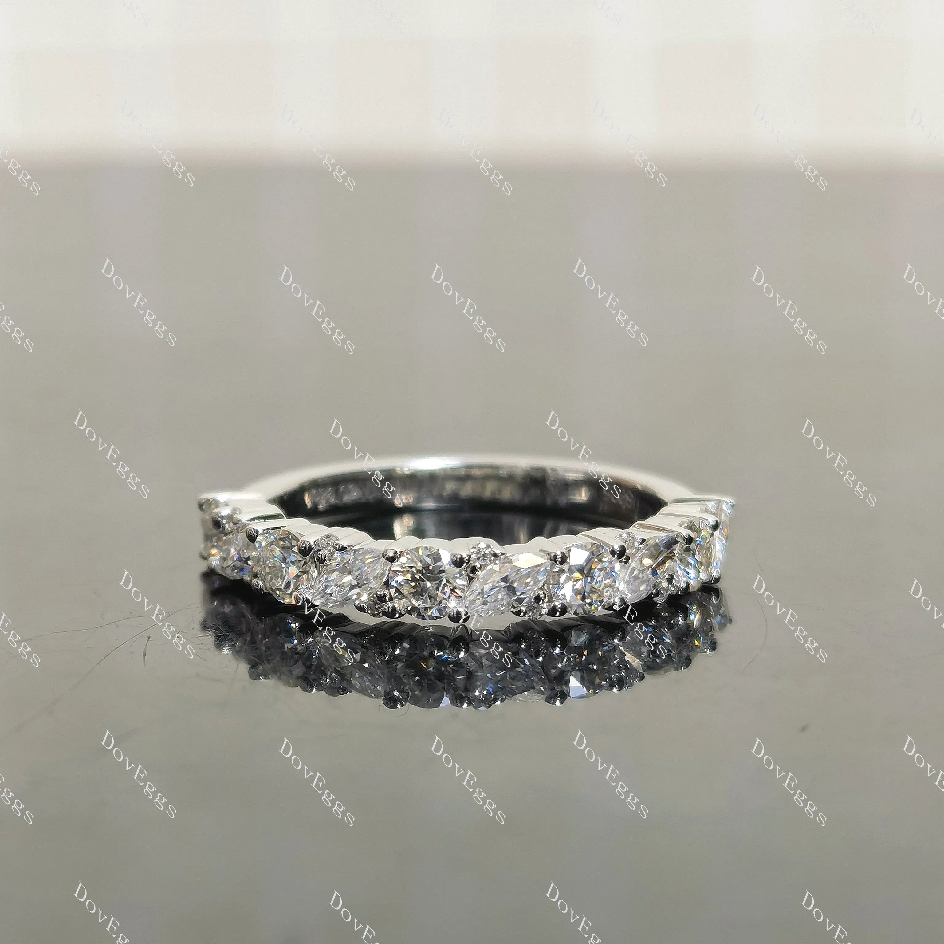 (size 6) Doveggs sterling silver 0.98cttw moissanite wedding band