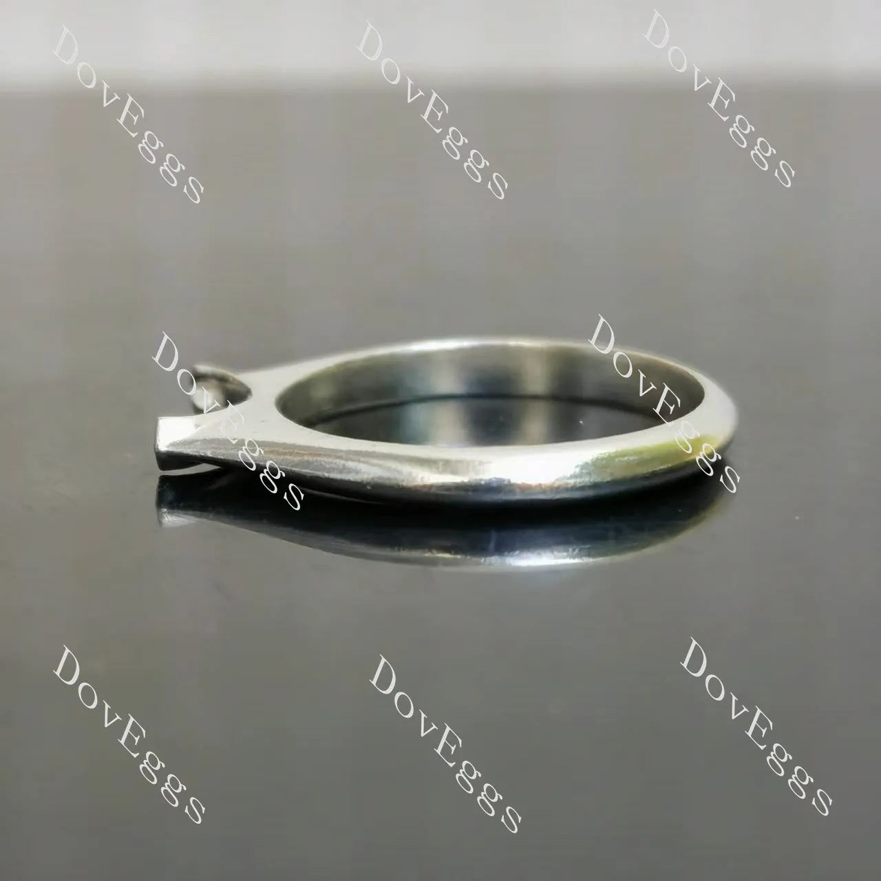 Doveggs solitaire engagement ring only semi-mount only(Exclusively to DovEggs Stones)