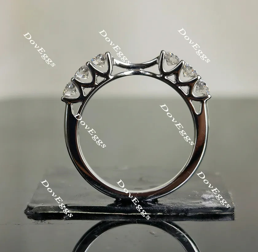 Doveggs round moissanite/lab grown diamond wedding band-1.7mm band width