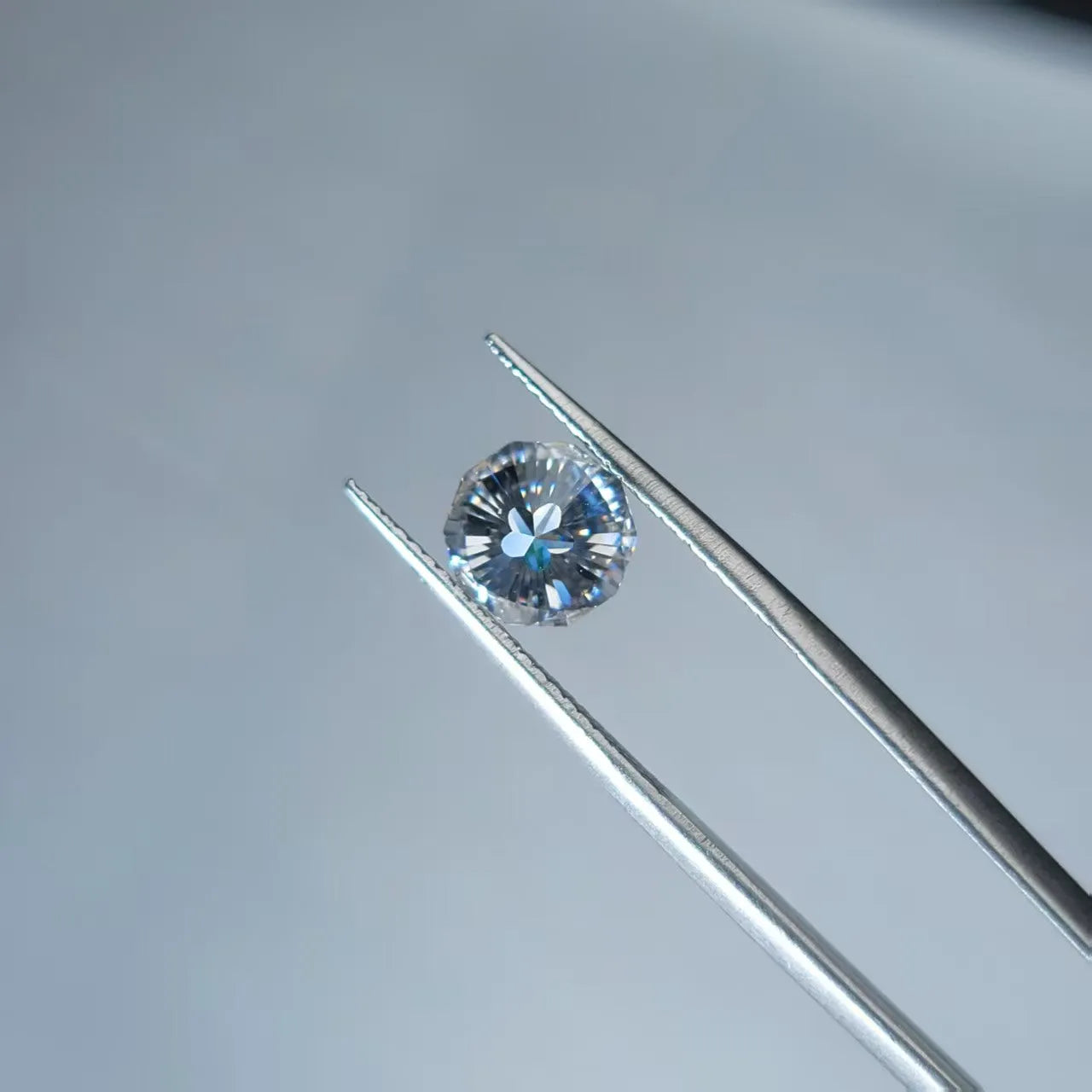Doveggs 1ct-5ct Sakura cut moissanite loose stone