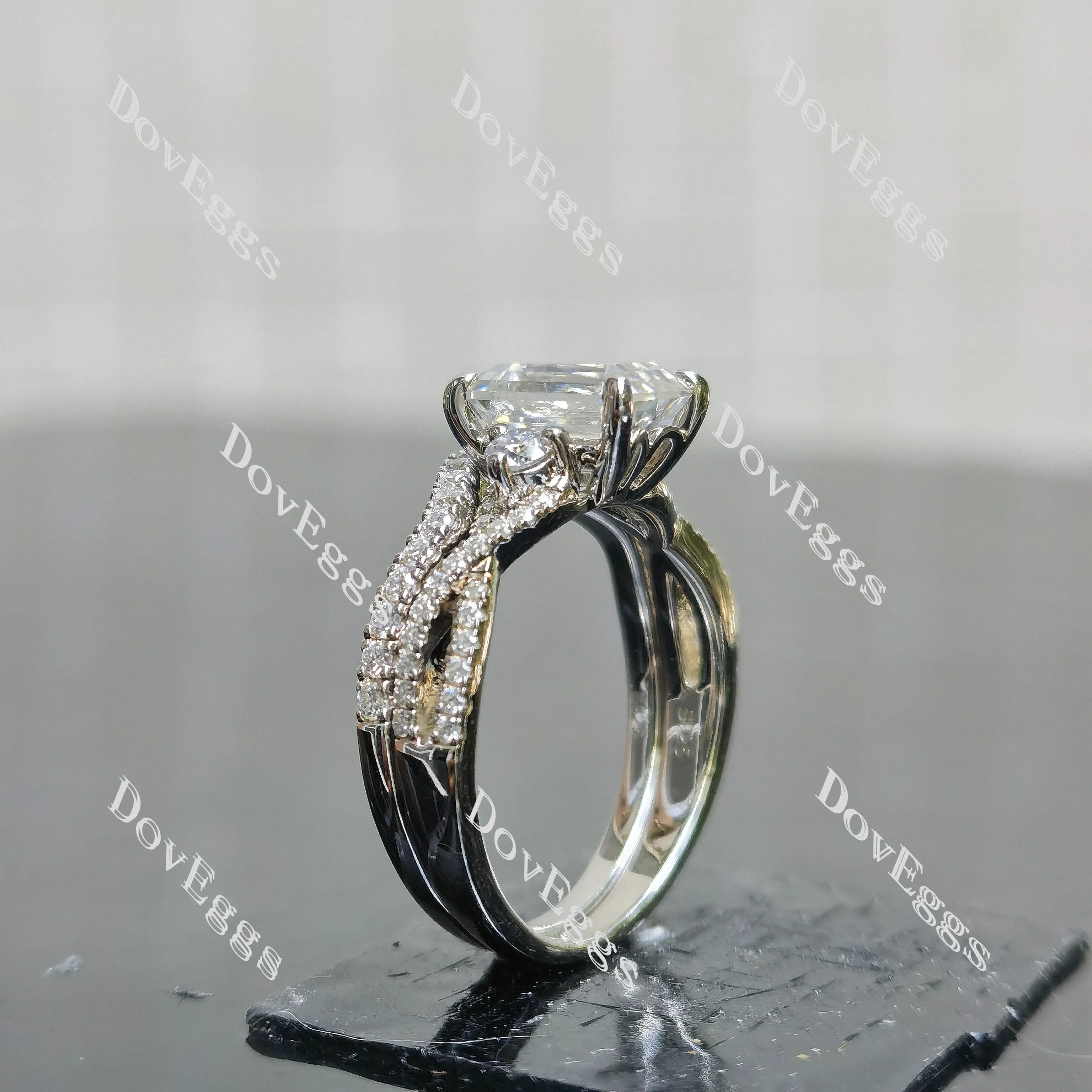 (size 7) Doveggs sterling silver 2ct GHI color Emerald engagement ring set（2rings）