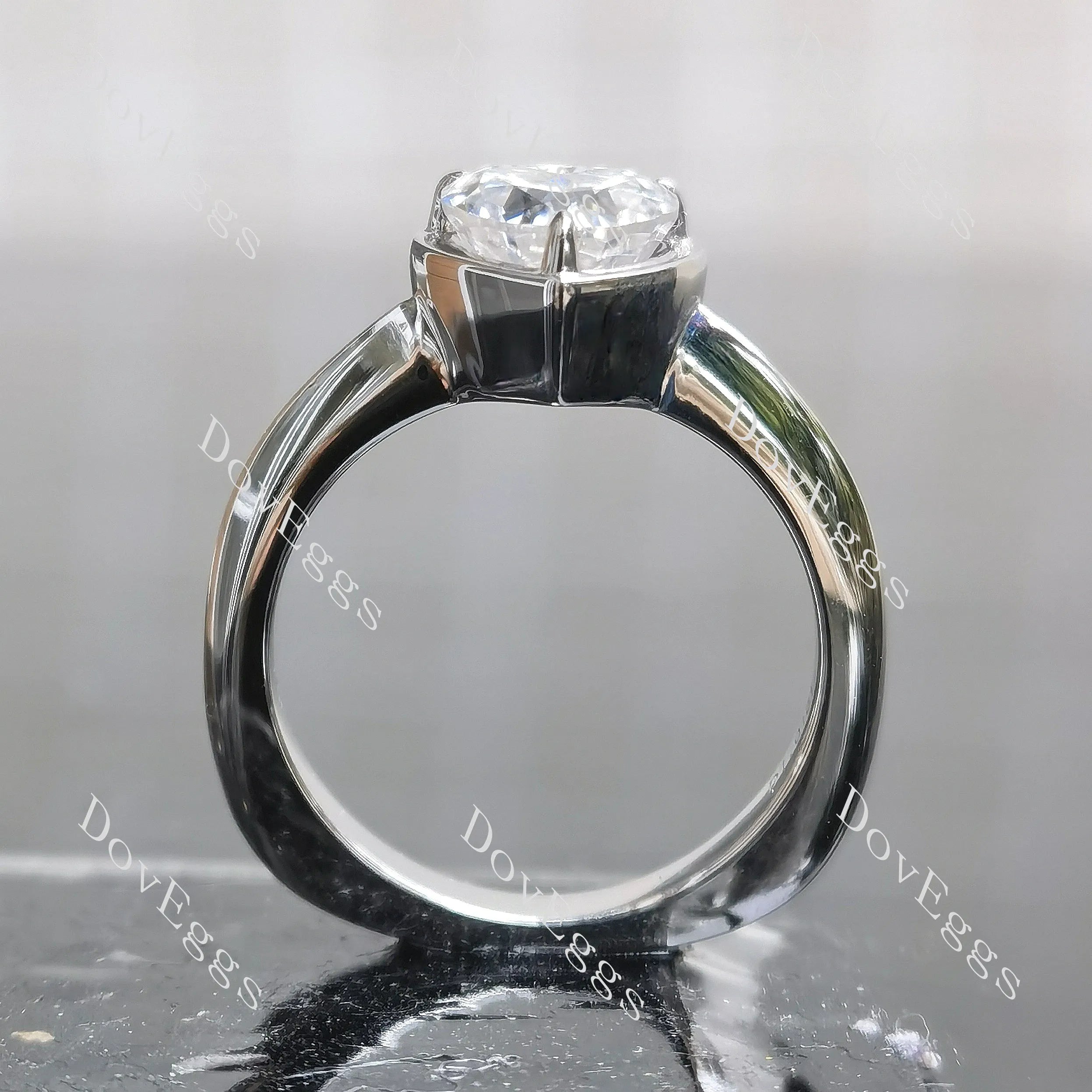 Heart bezel prong solitaire moissanite engagement ring | Doveggs