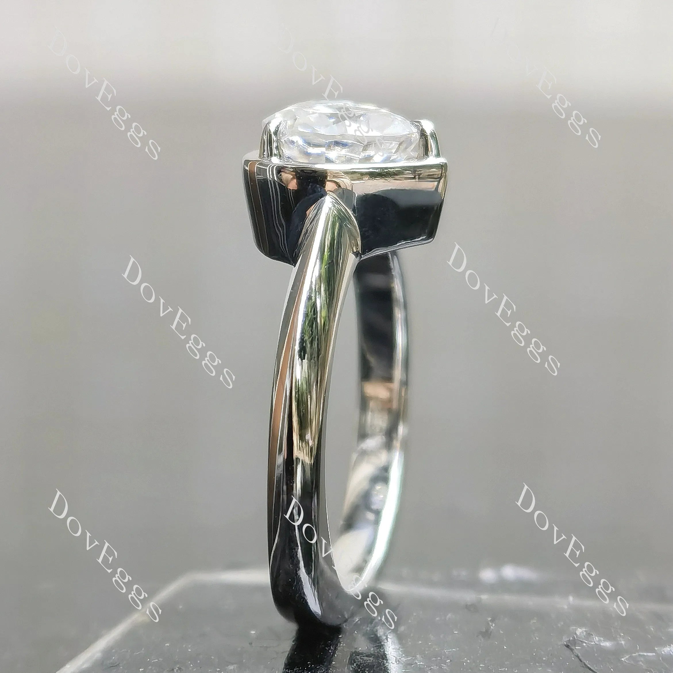 Heart bezel prong solitaire moissanite engagement ring | Doveggs