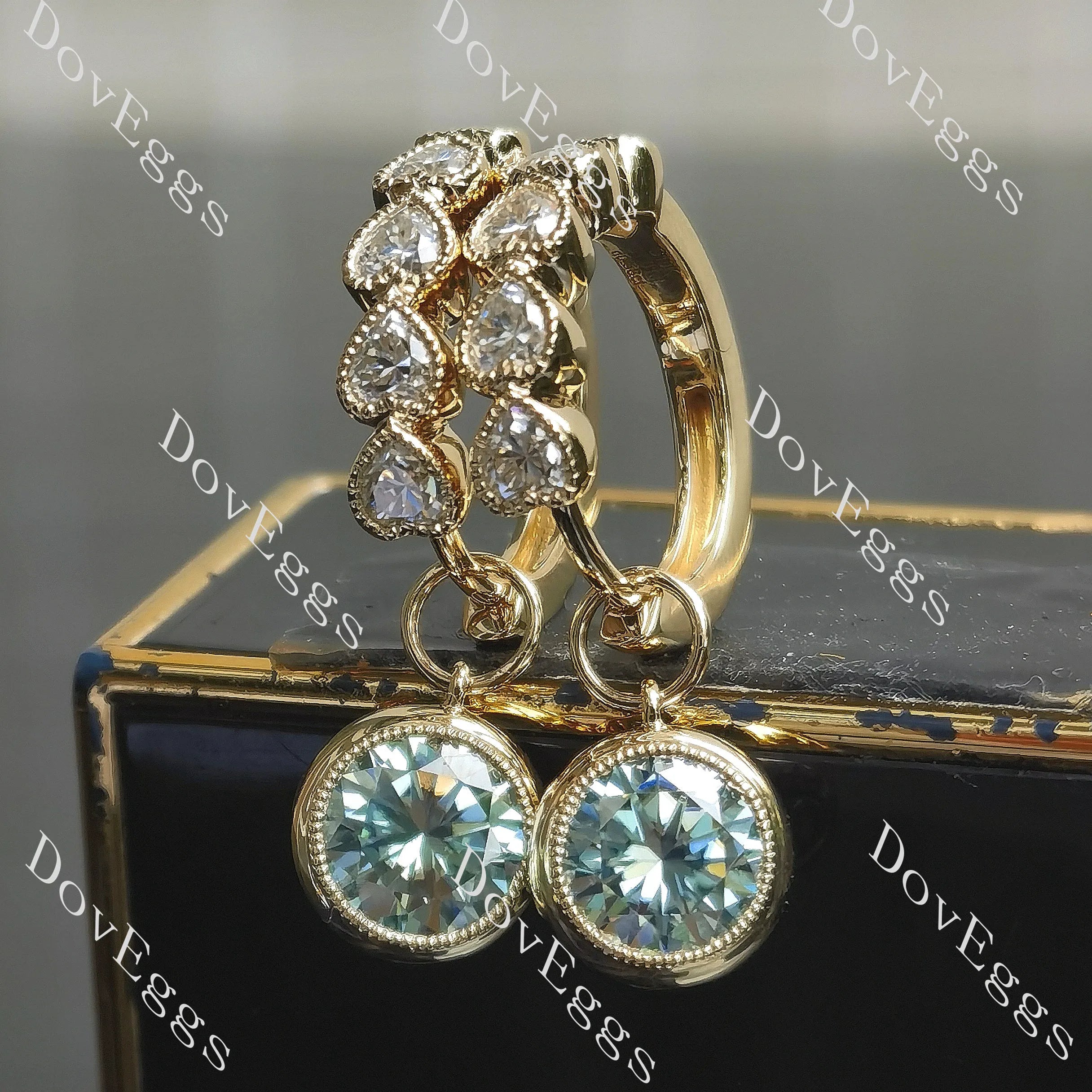 Tin’s Heart Art Deco Round heart colored moissanite dangle earrings| Doveggs