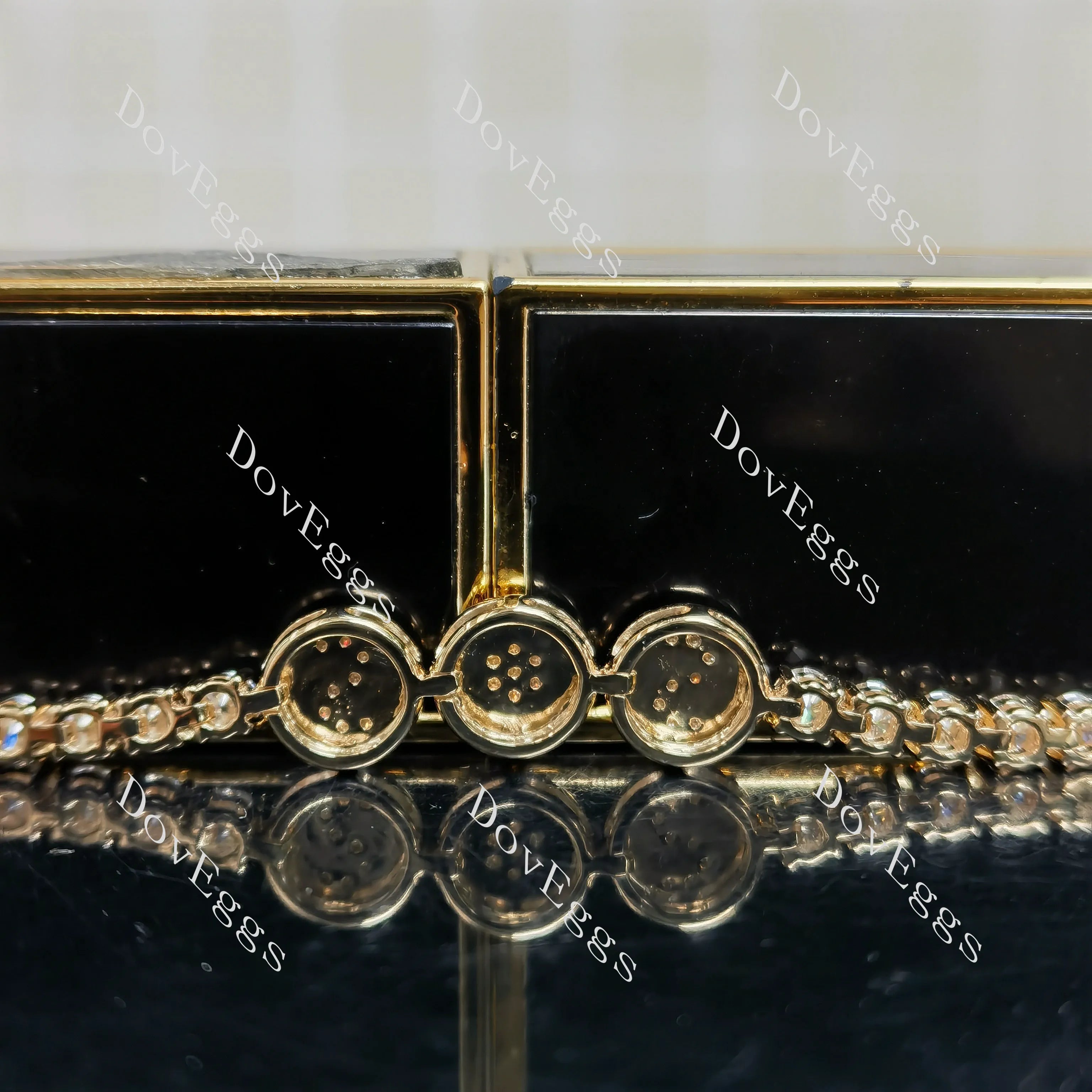 Round moissanite/lab grown diamond friendship bracelet| DovEggs