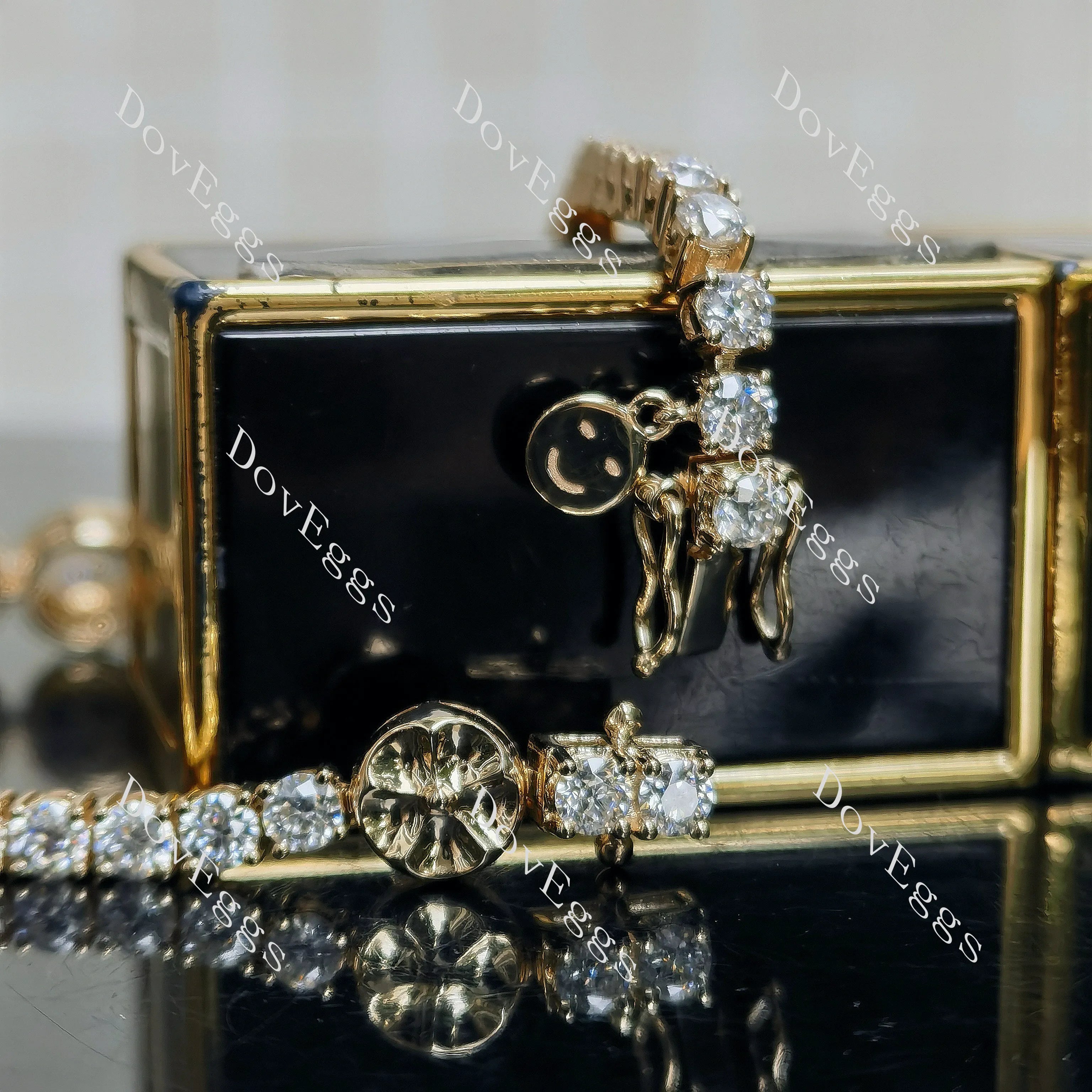 Round moissanite/lab grown diamond friendship bracelet| DovEggs