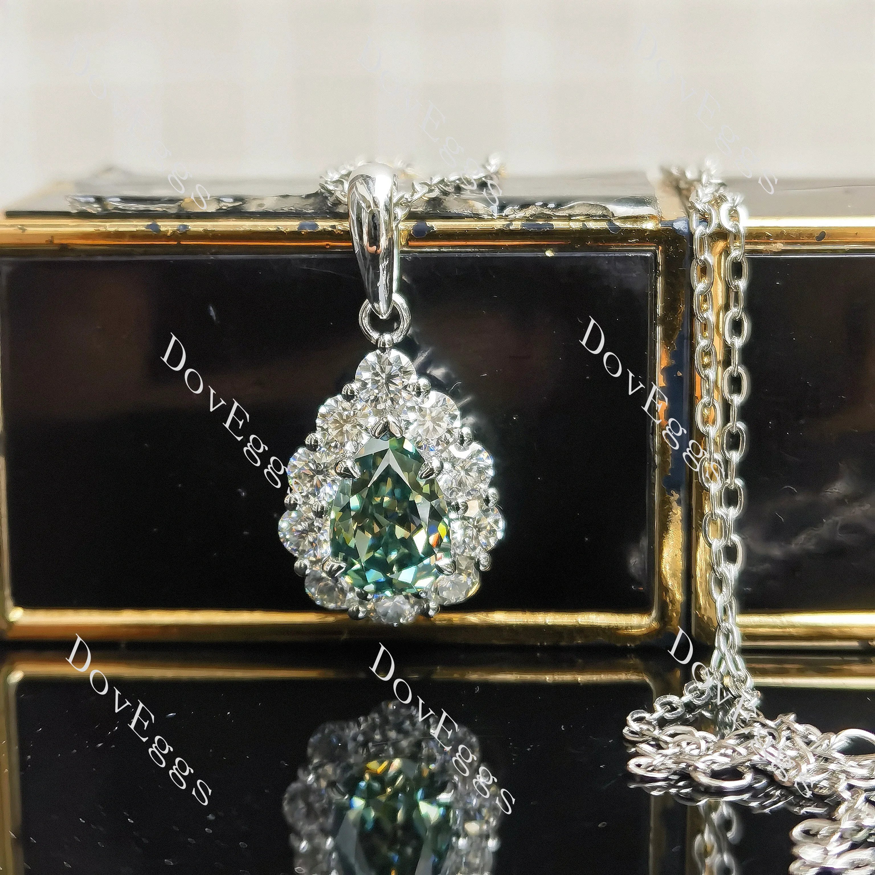 Aunty Maryanne’s Pear halo moissanite pendant necklace (pendant only)| Doveggs