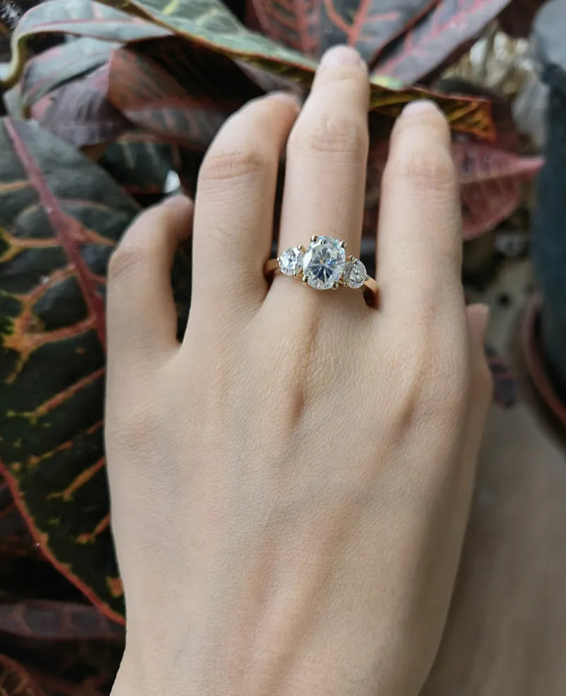 Oval three-stone moissanite engagement ring for women| DovEggs