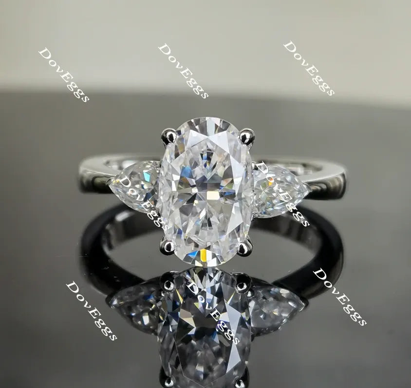 Oval three-stone moissanite engagement ring| Doveggs