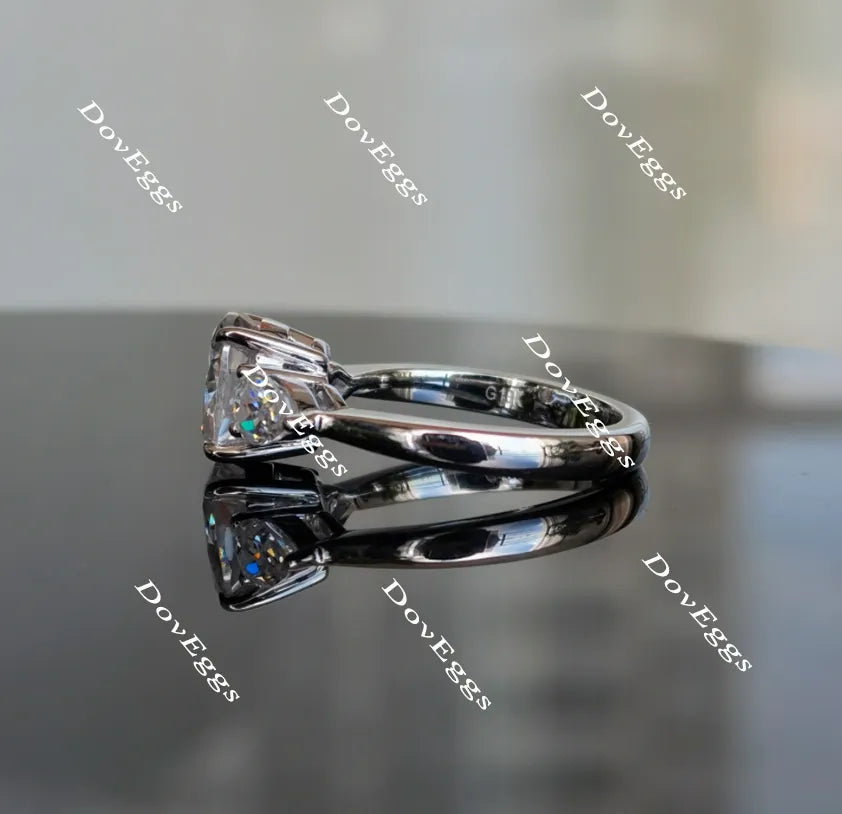 Oval three stones moissanite engagement ring| Doveggs
