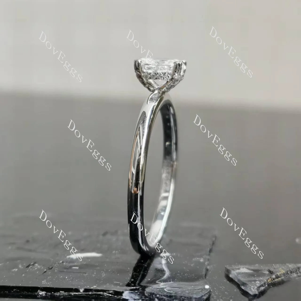(size 7.5) Doveggs sterling silver 0.53ct oval lab grown diamond engagement ring