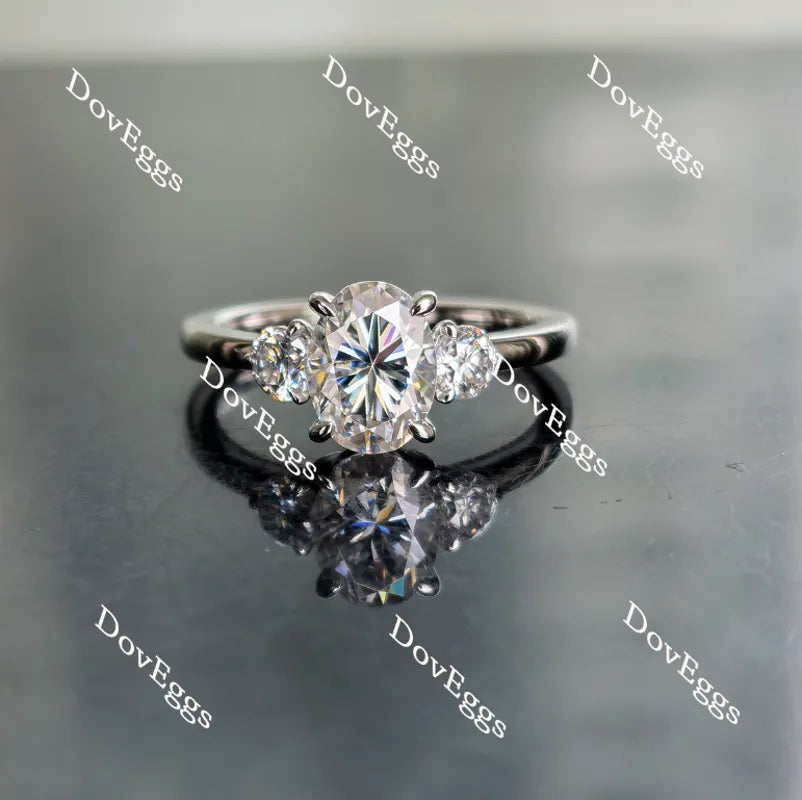 Oval three stones moissanite engagement ring| Doveggs