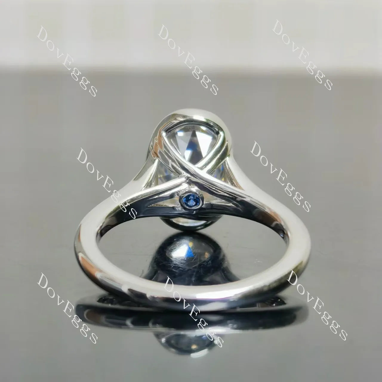 Oval bezel split shanks moissanite engagement ring| Doveggs
