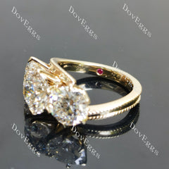 Tin’s Embrace-Round three stones moissanite engagement ring| DovEggs