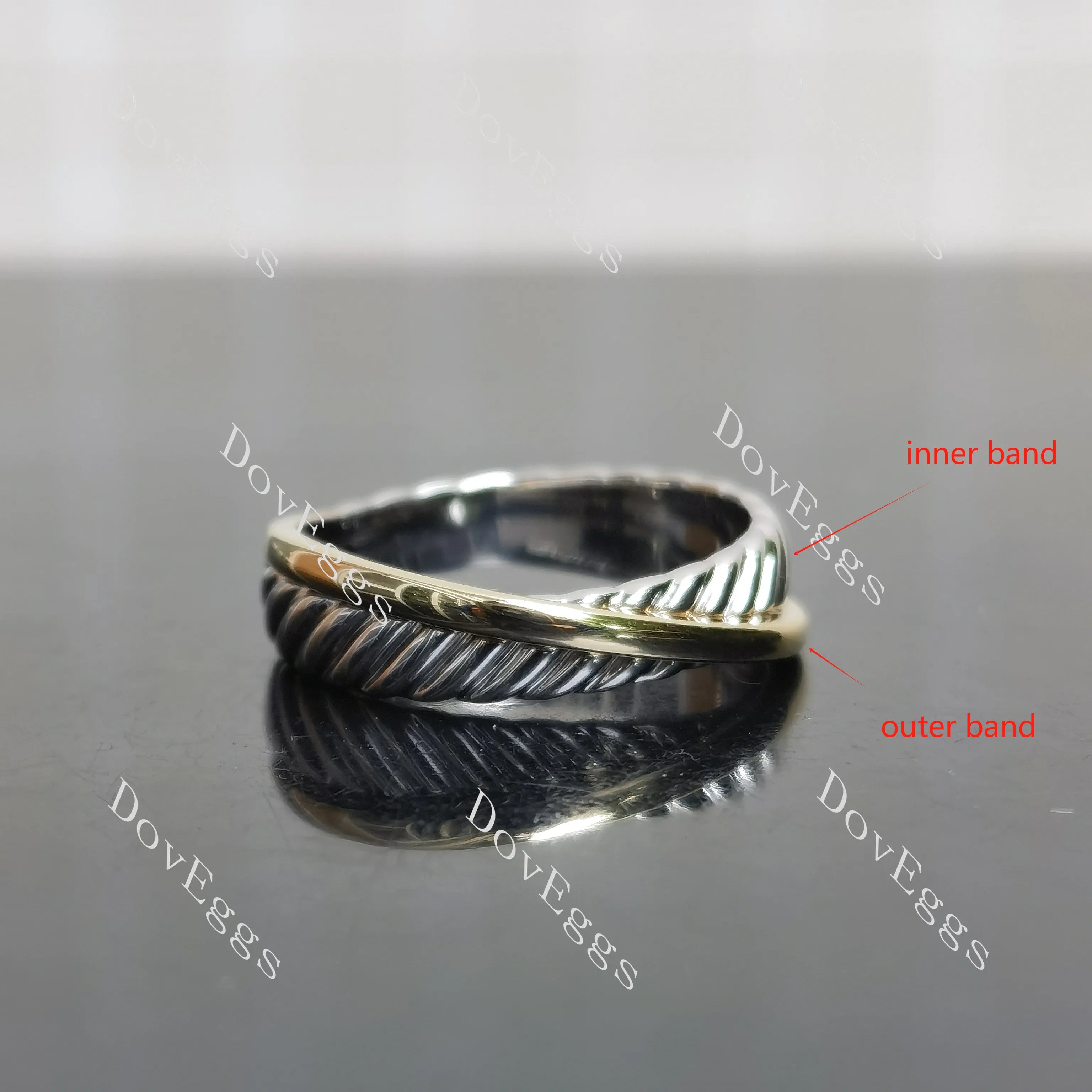 Art deco two-tone plain wedding band-5.3mm band width| DovEggs