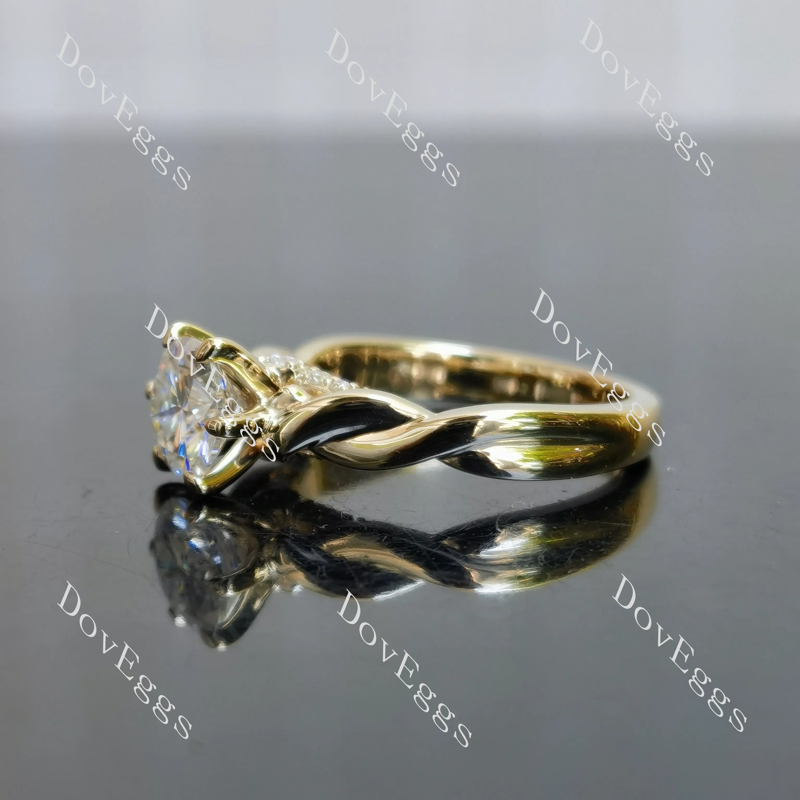 Round curved vintage moissanite engagement ring| DovEggs