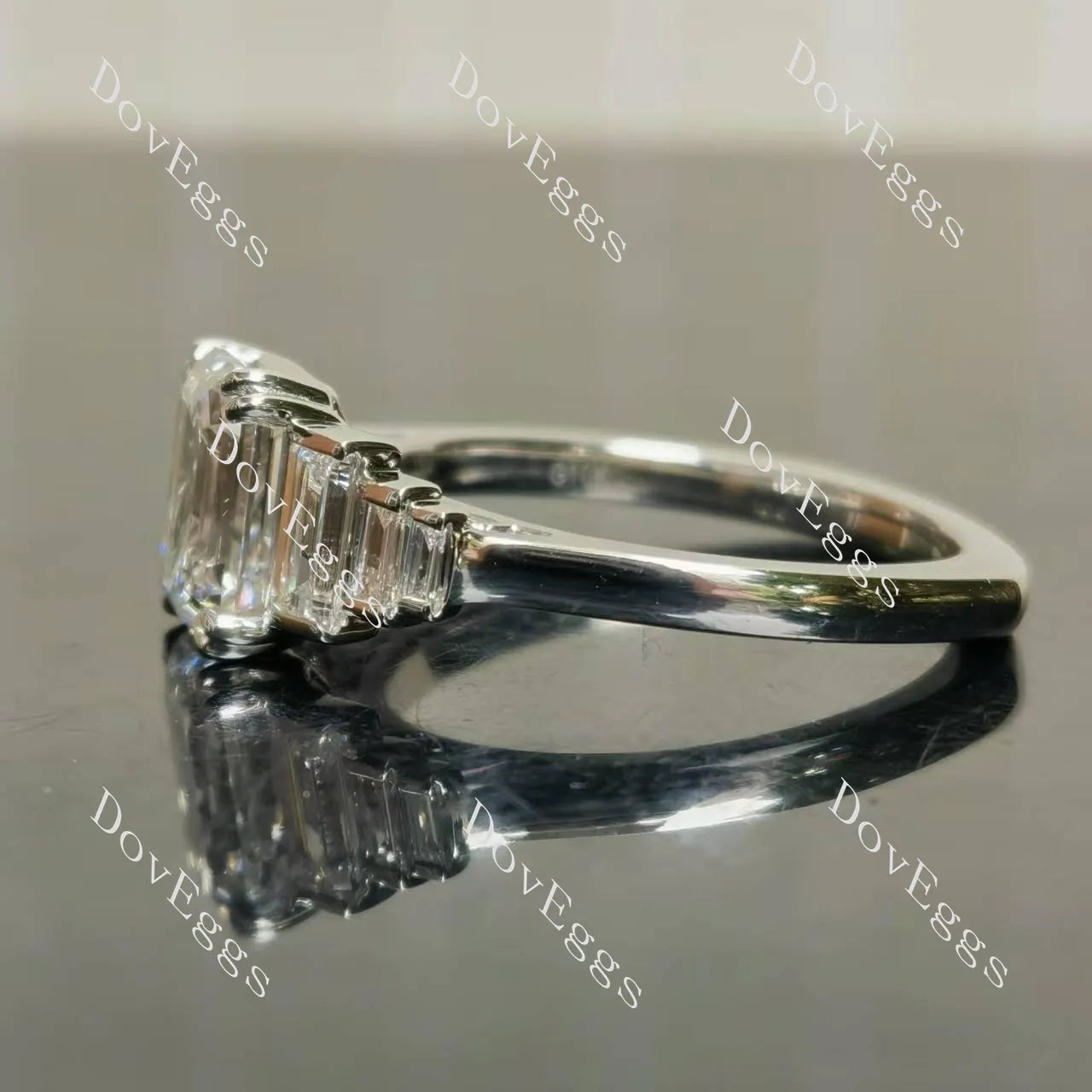 Emerald side stones moissanite engagement ring| Doveggs