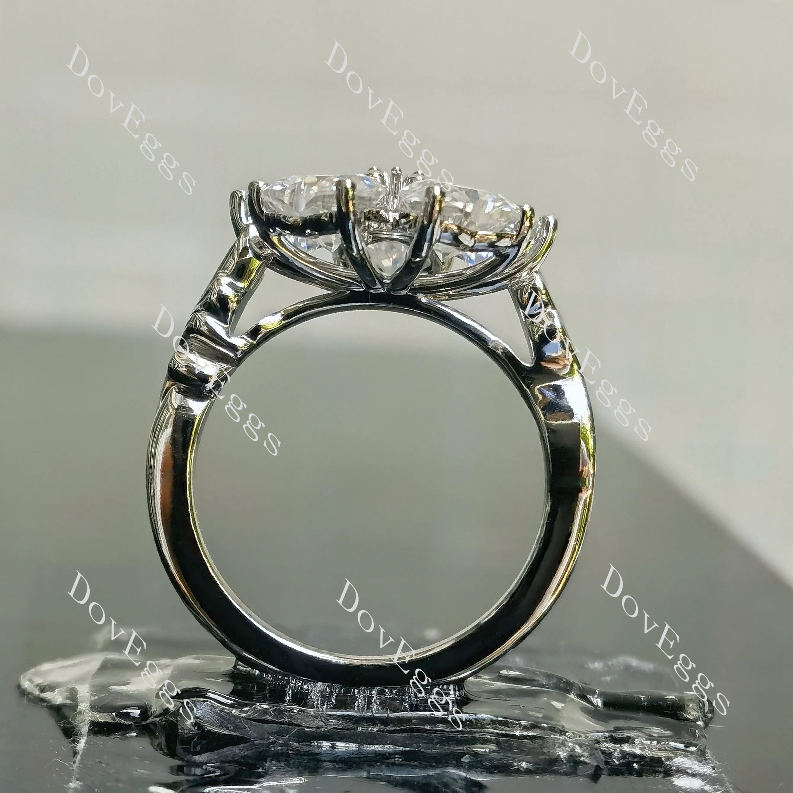 Heart floral art deco moissanite engagement ring/wedding band| Doveggs
