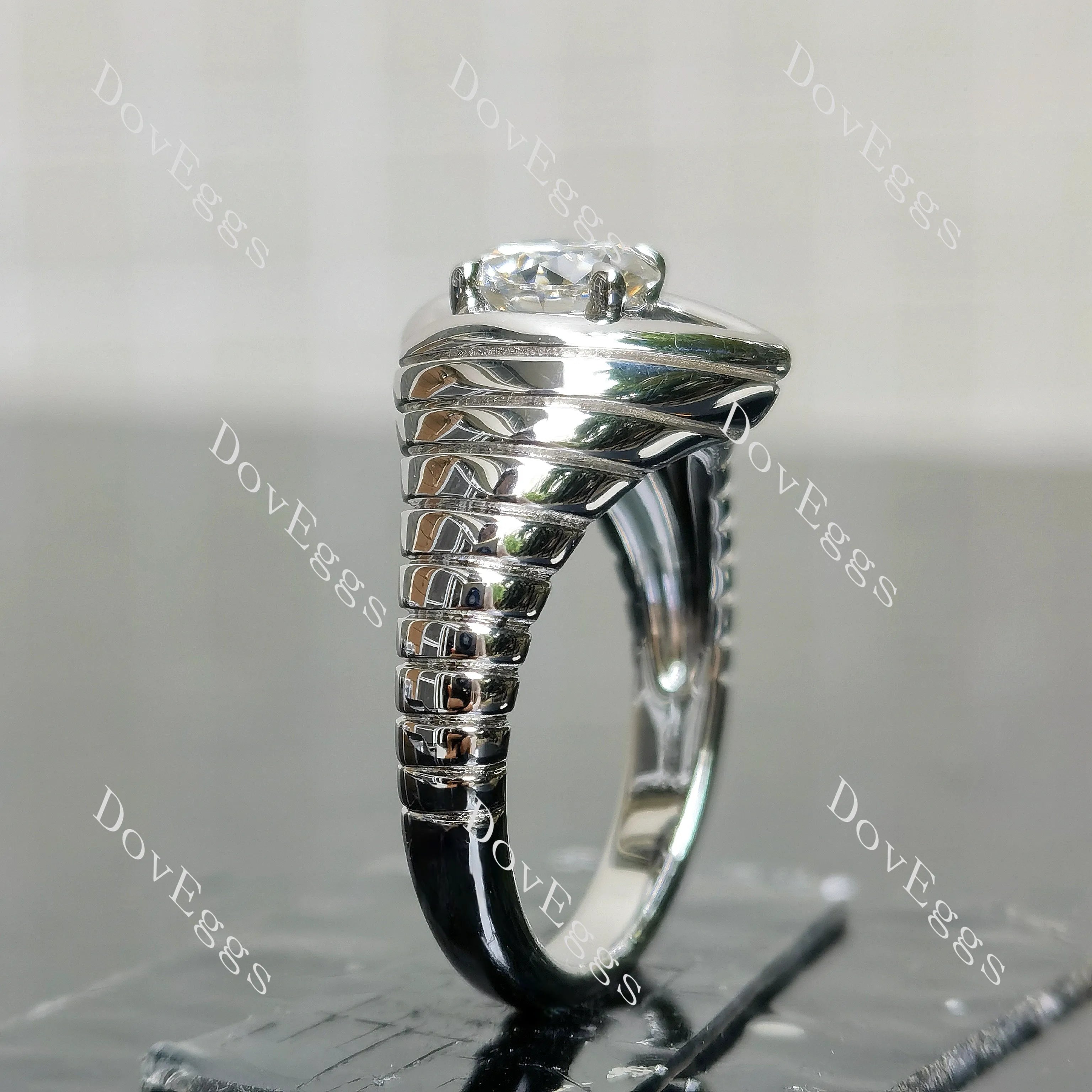 Round heart-shaped solitaire art deco engagement ring/wedding band| Doveggs