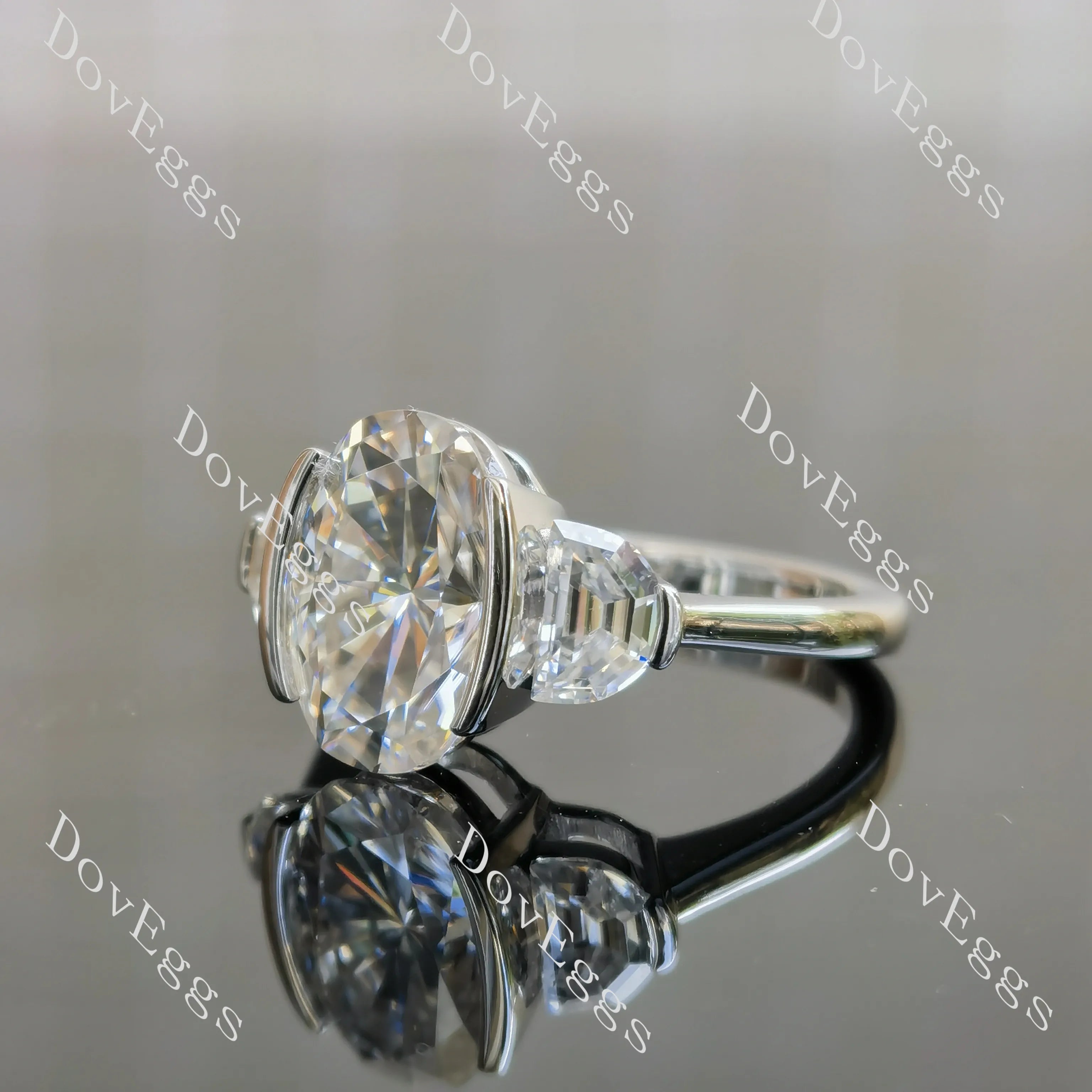 Oval three stones moissanite engagement ring| DovEggs
