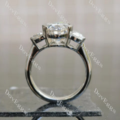 Oval three stones moissanite engagement ring| DovEggs