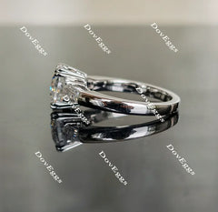 Oval three stones moissanite engagement ring| Doveggs