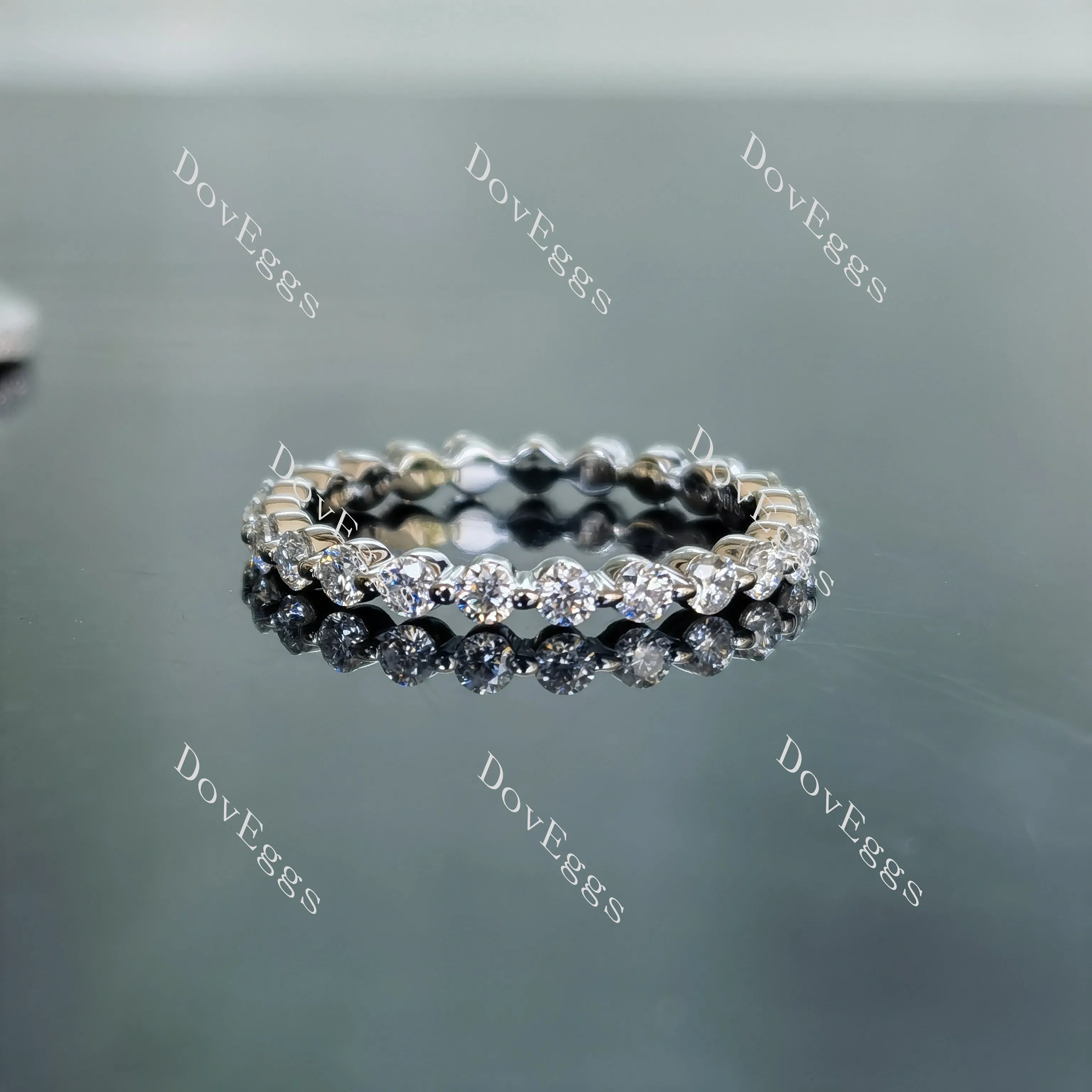 Doveggs round full eternity bubble moissanite/lab grown diamond wedding band-2.0mm band width
