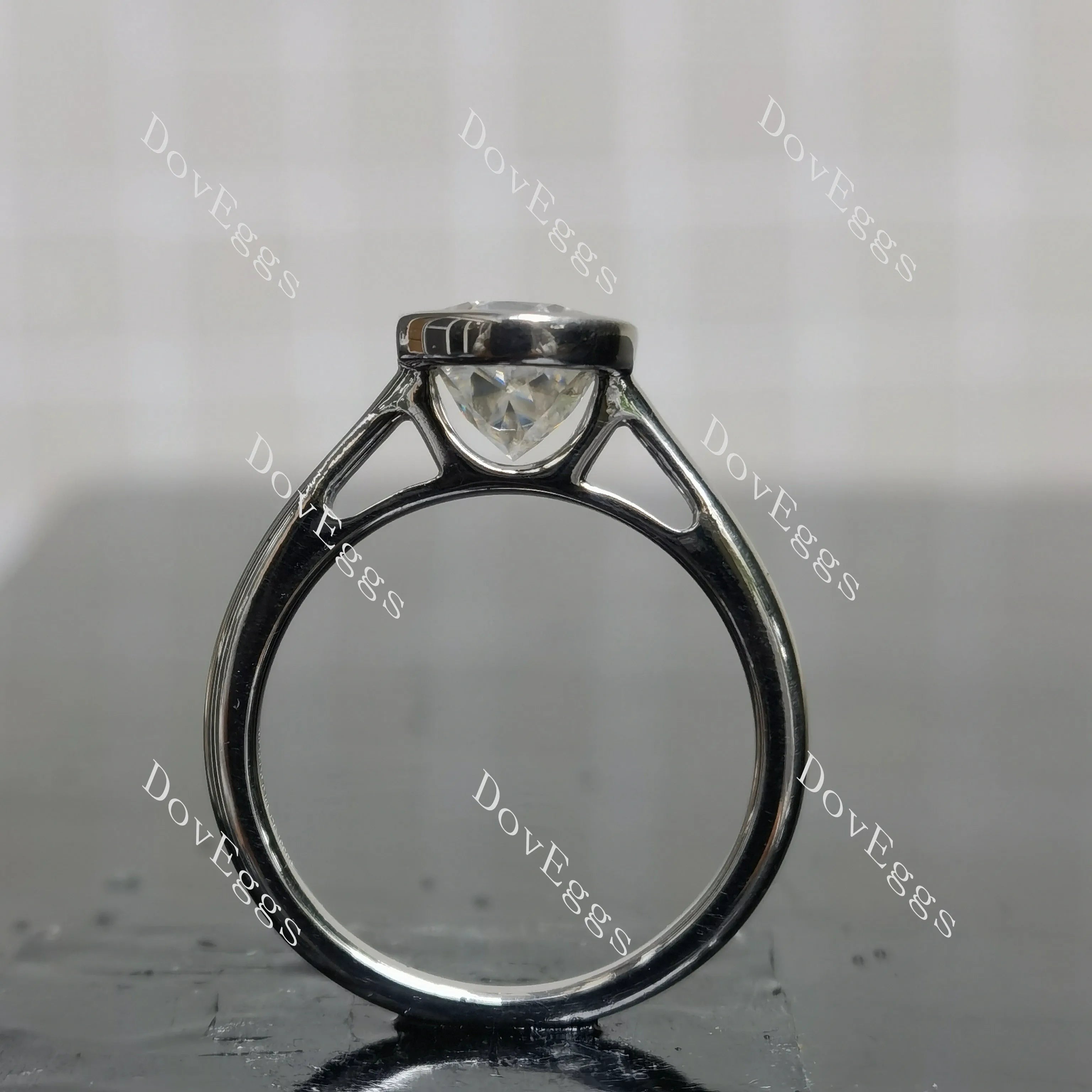 (size 7.5) Doveggs sterling silver 3ct pear moissanite engagement ring