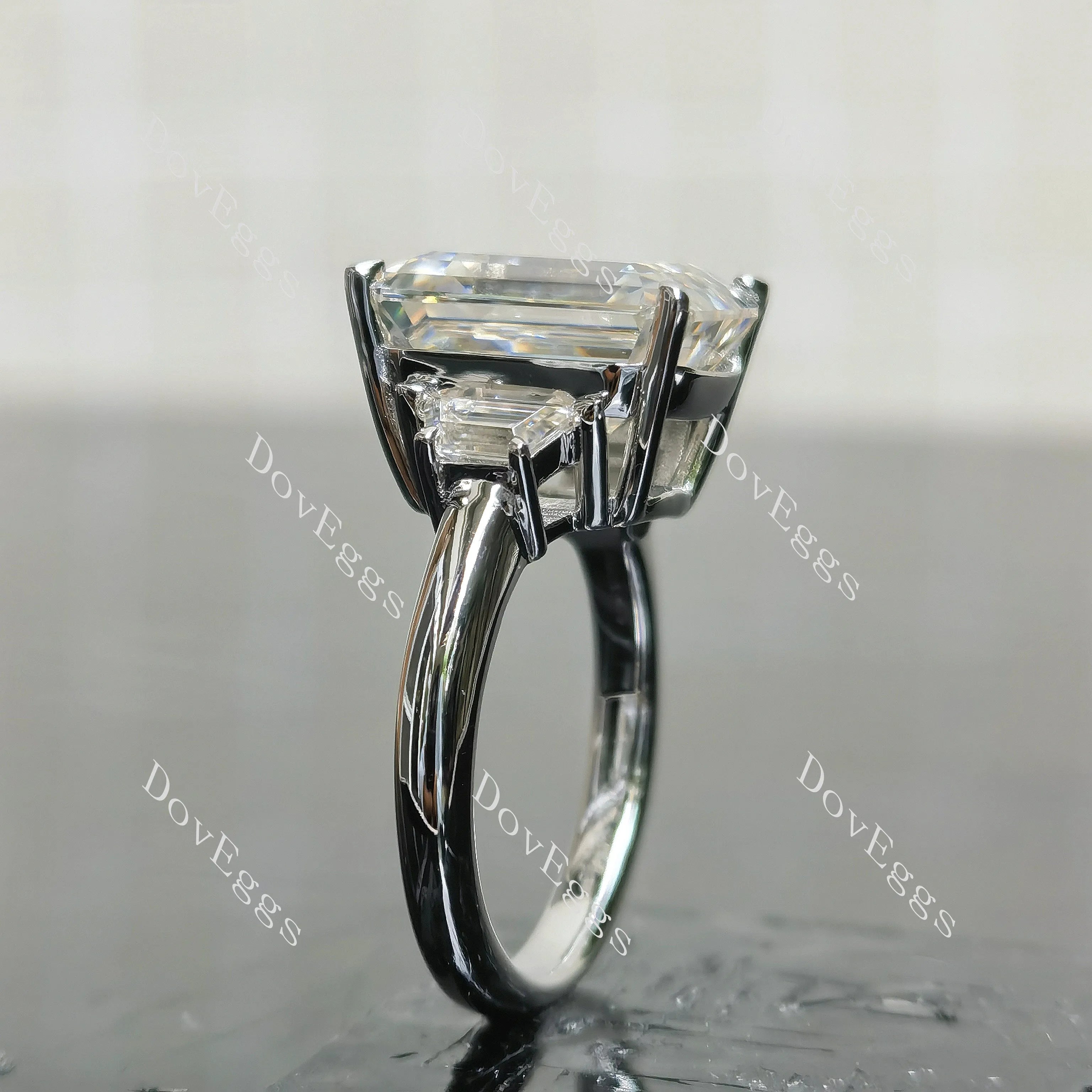 (size 5.5) Doveggs sterling silver 8ct elongated krupp cut moissanite engagement ring