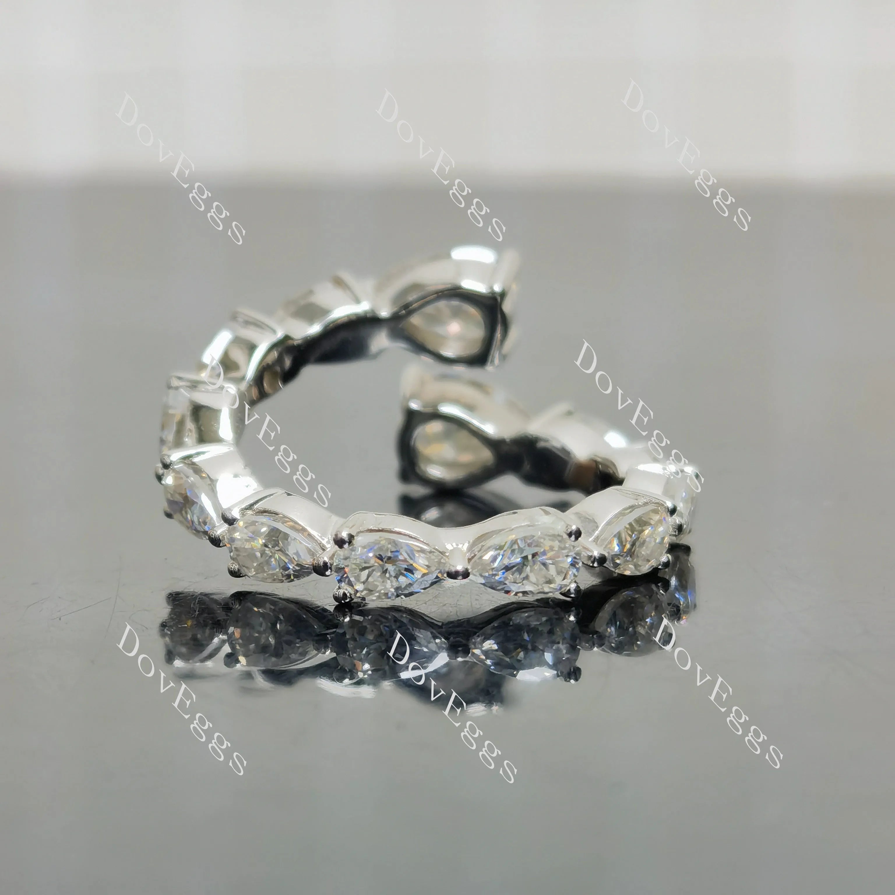 (size 5.5) Doveggs sterling silver 2 pcs pear moissanite wedding band