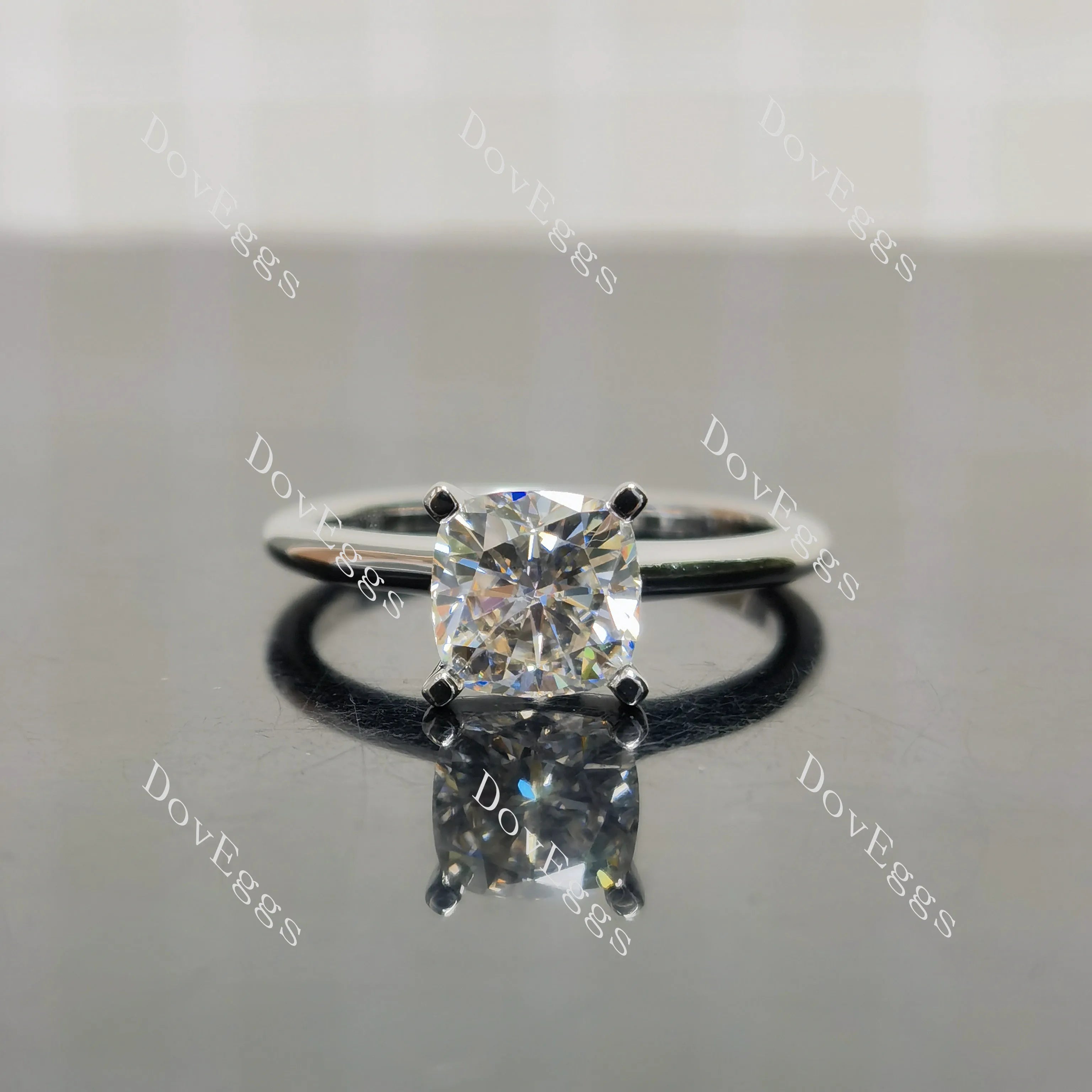 (size 8.75) Doveggs sterling silver 2ct cushion moissanite engagement ring