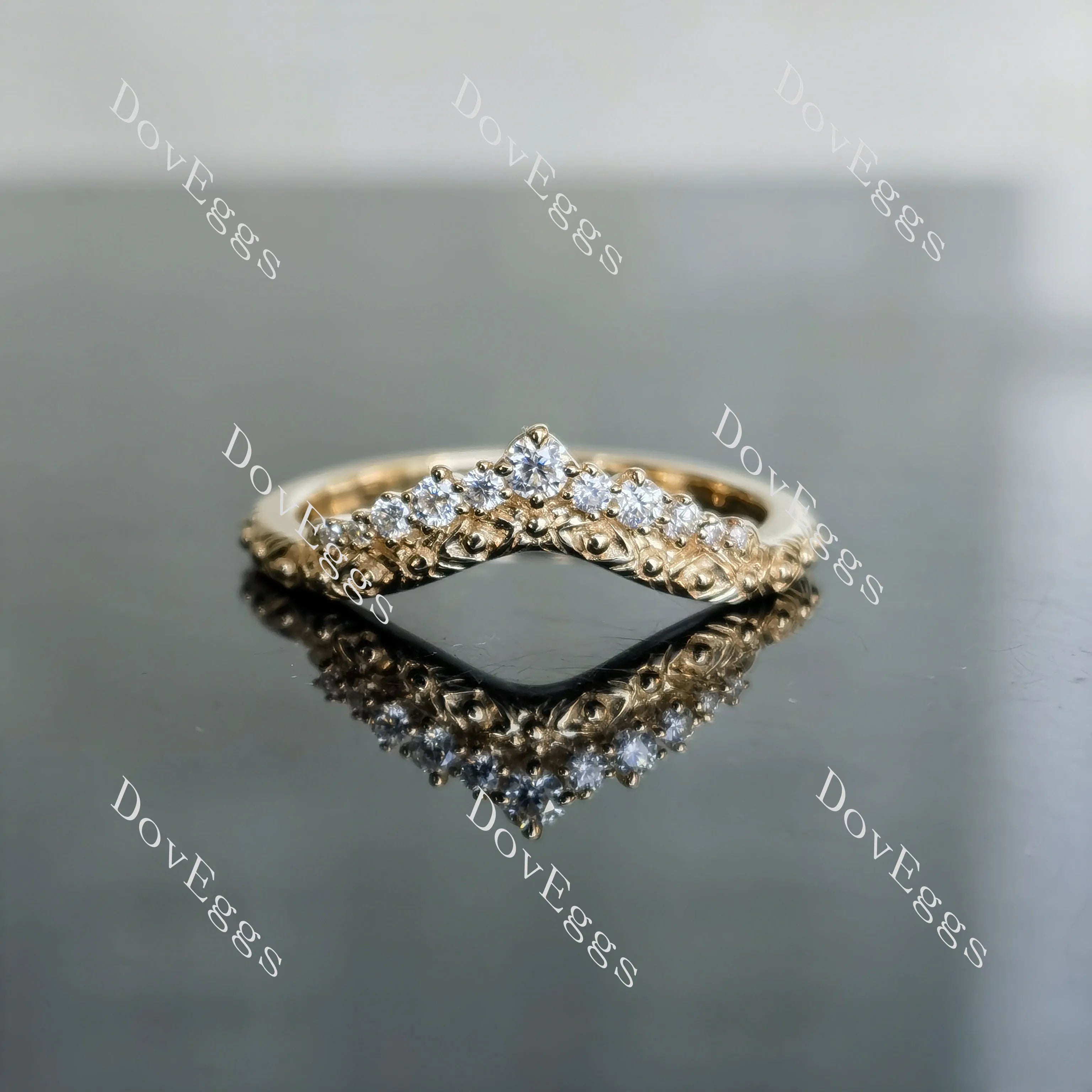 Doveggs round art deco curved moissanite/lab grown diamond wedding band-2.0mm band width