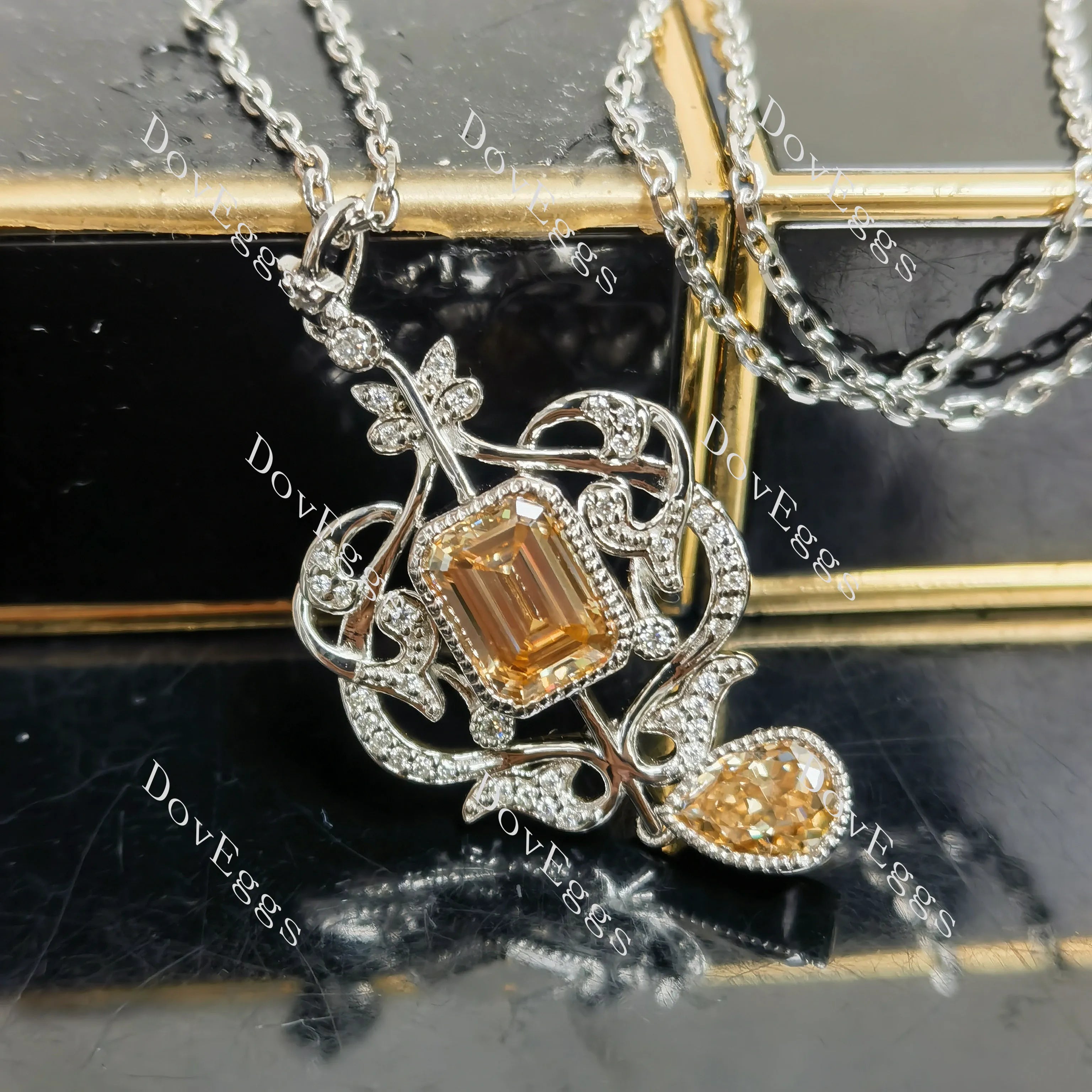 Doveggs sterling silver 2ct emerald & 1ct pear center colored moissanite pendant necklace