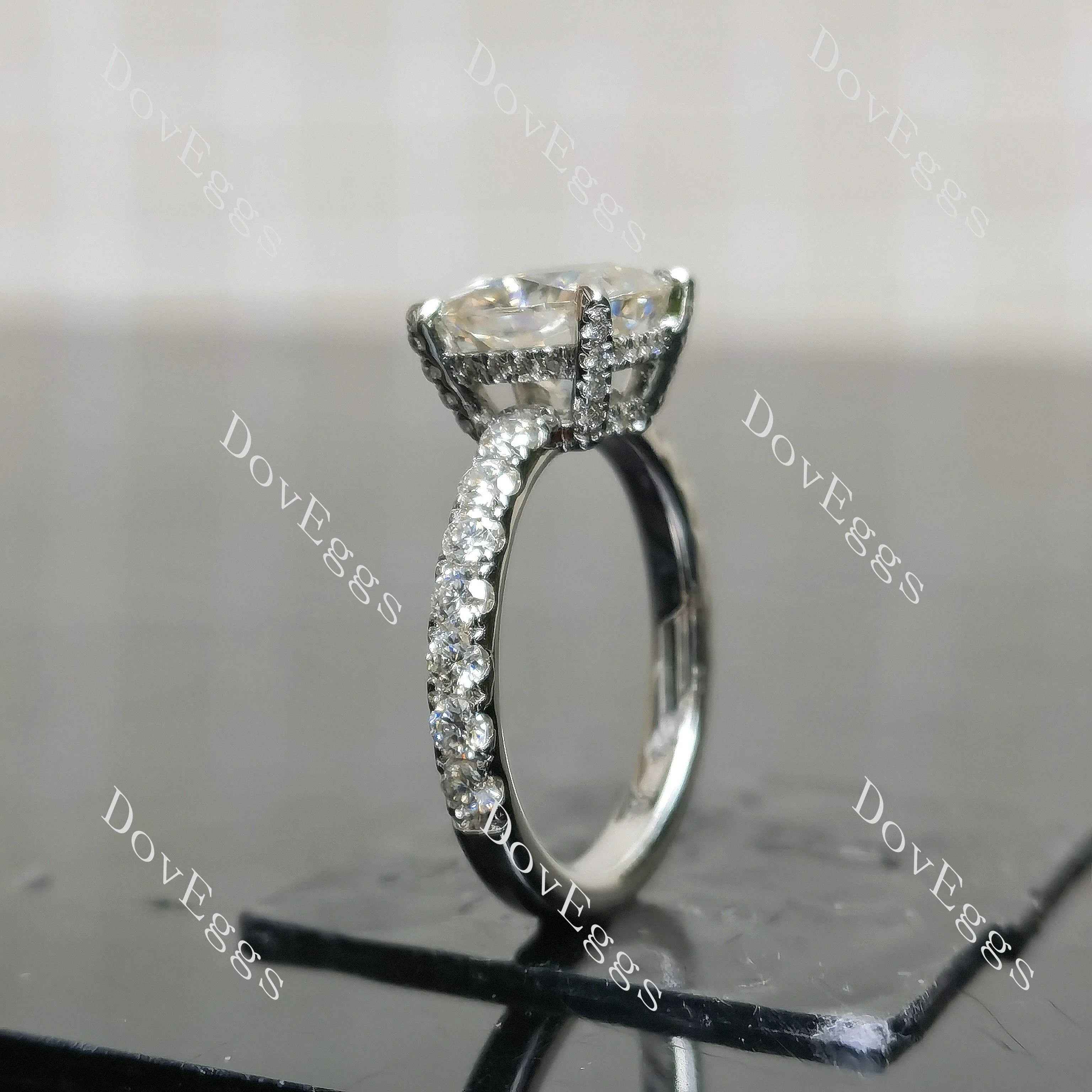 (size 4.75) Doveggs sterling silver 2ct Cushion moissanite engagement ring