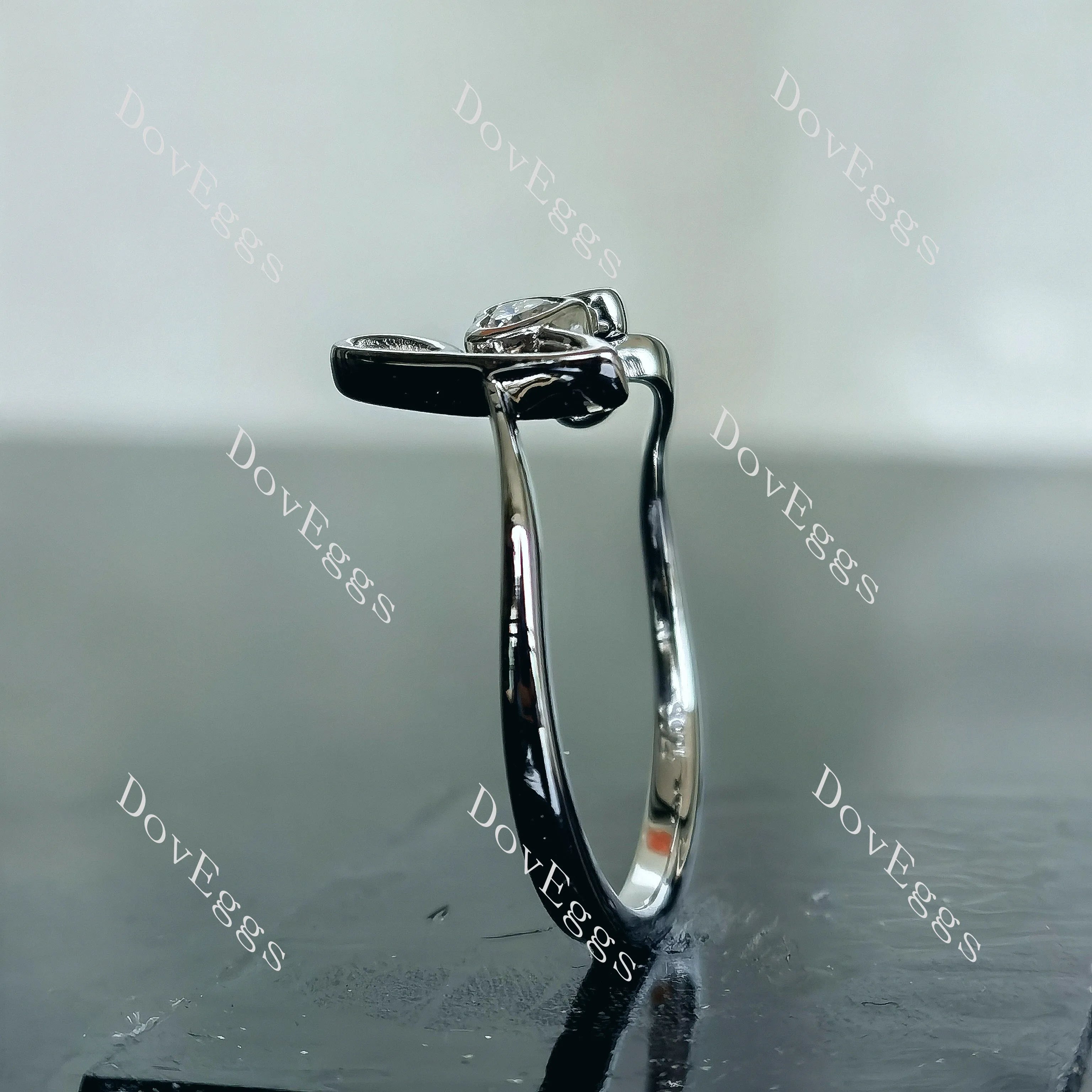 Doveggs heart letters moissanite/lab grown diamond wedding band-2.1mm band width